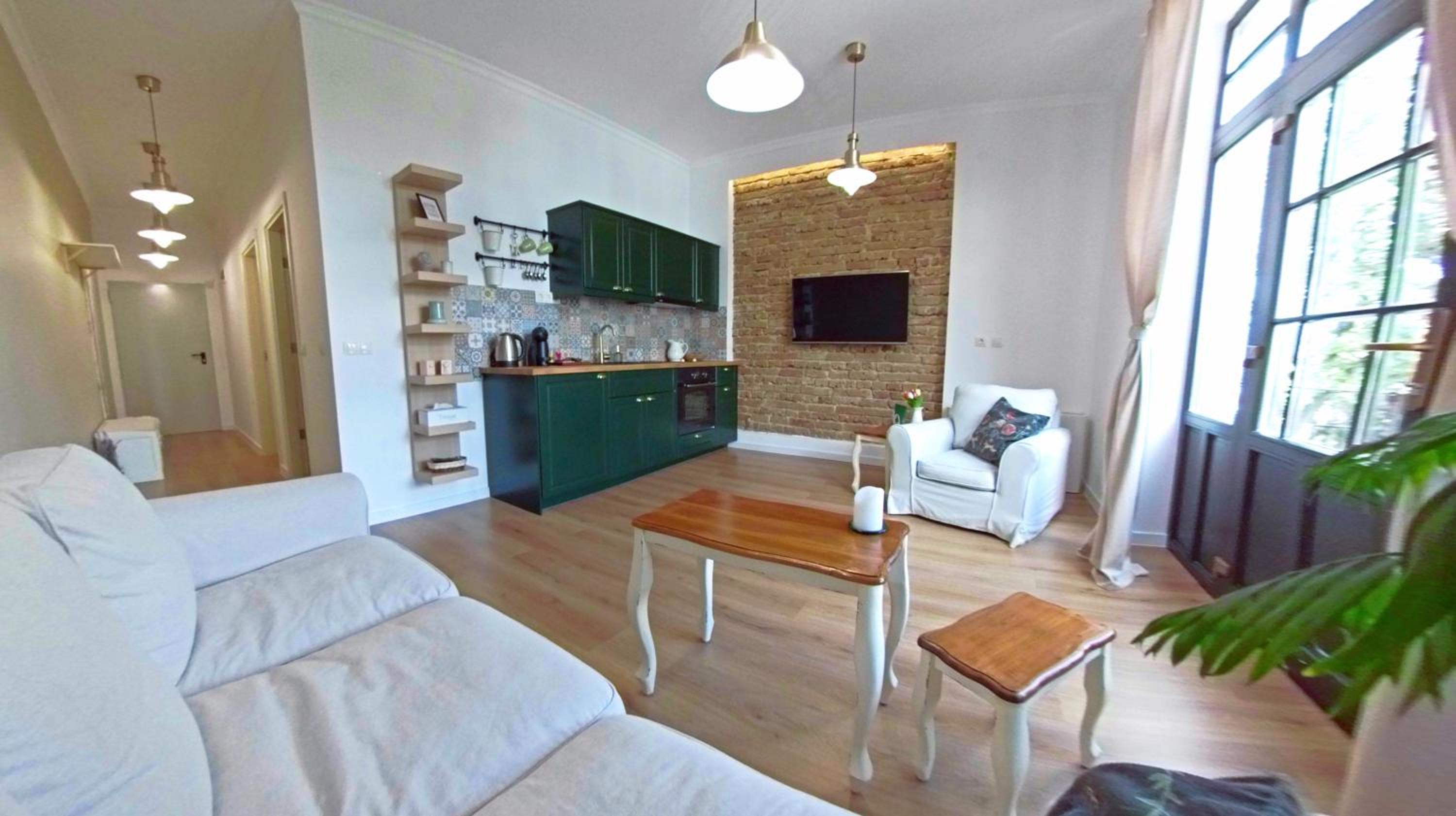Apartment with Balcony - Photo 2