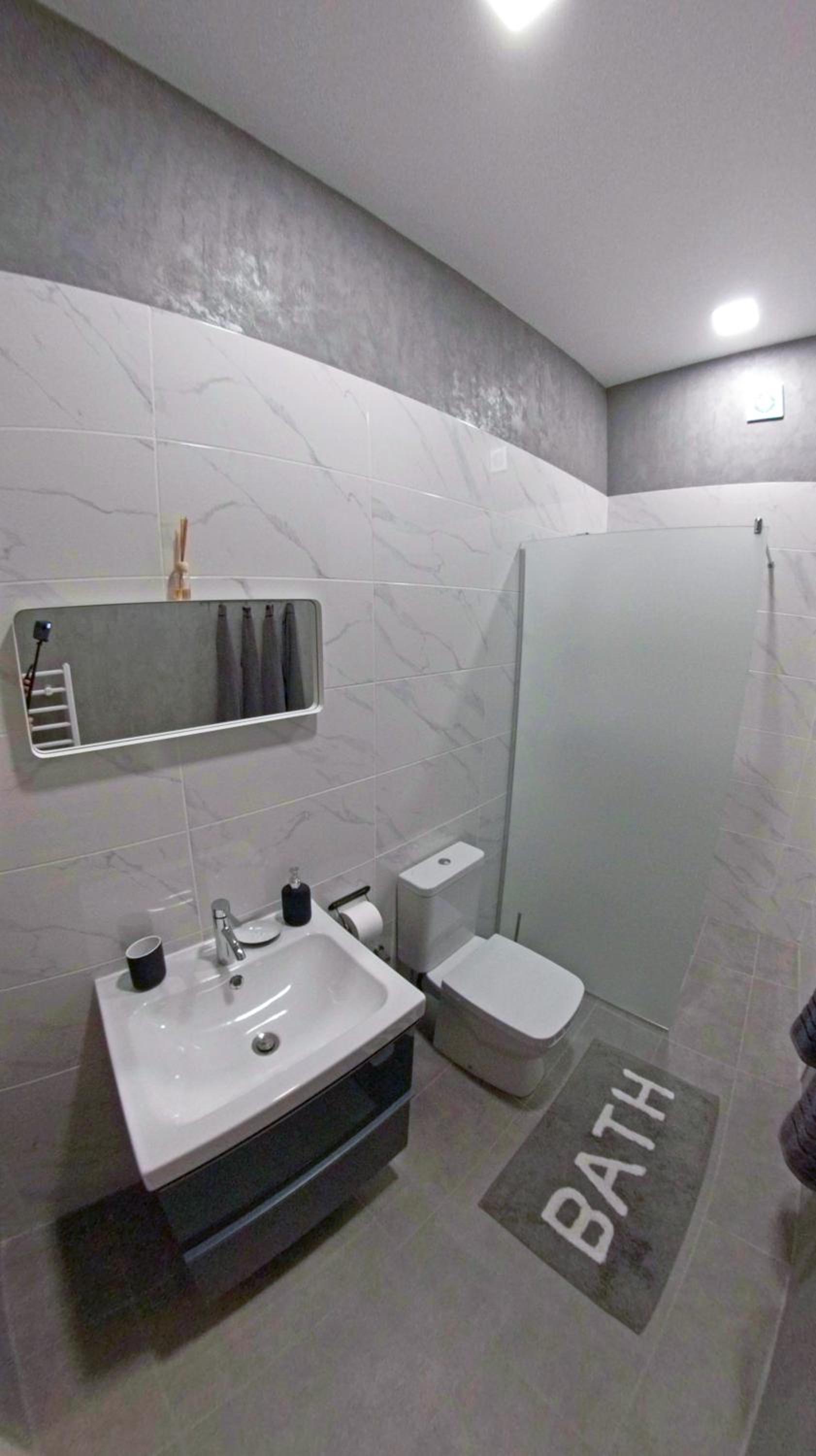 Deluxe Apartment - Photo 8
