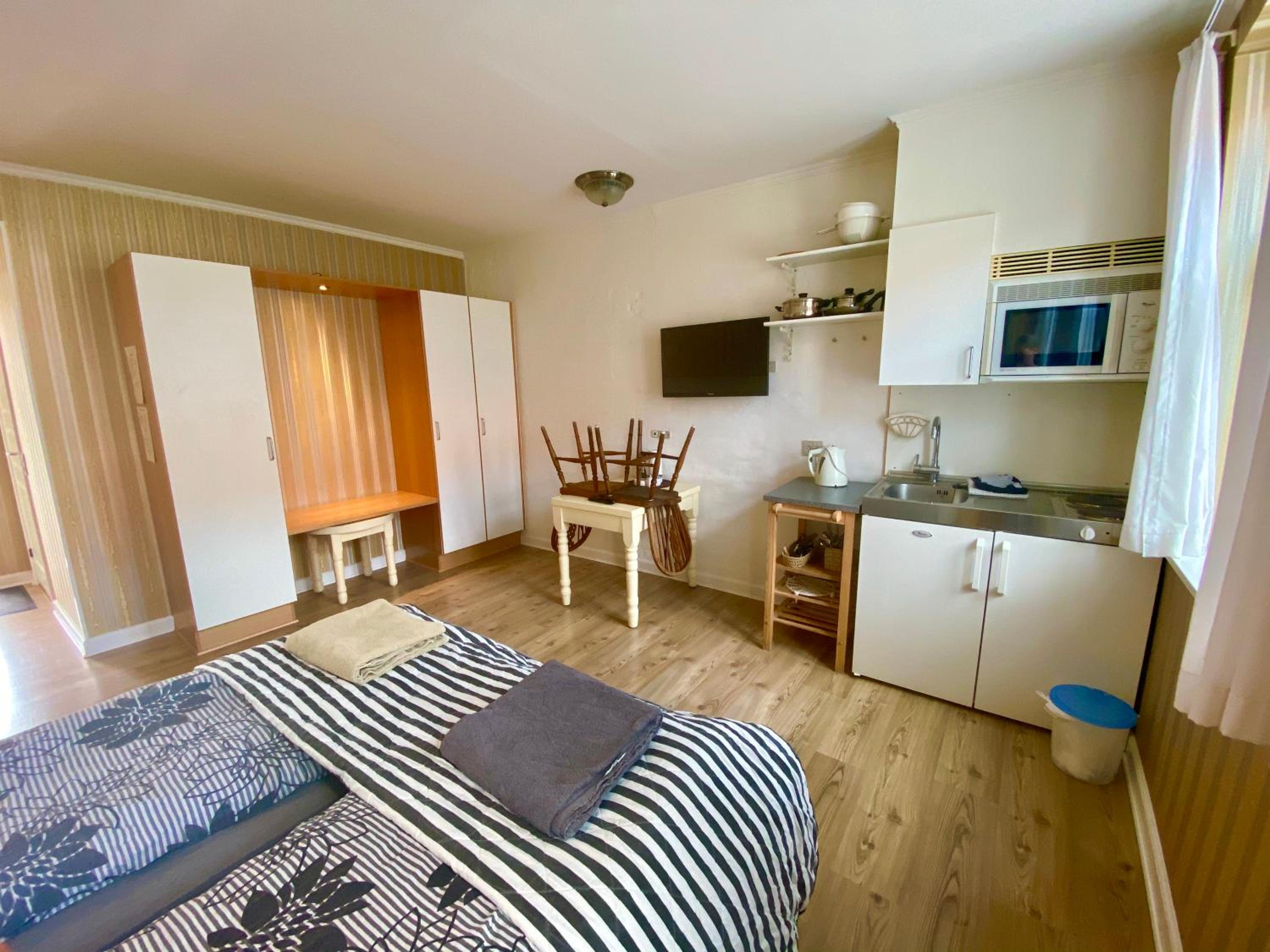 Double or Twin Room - Photo 3