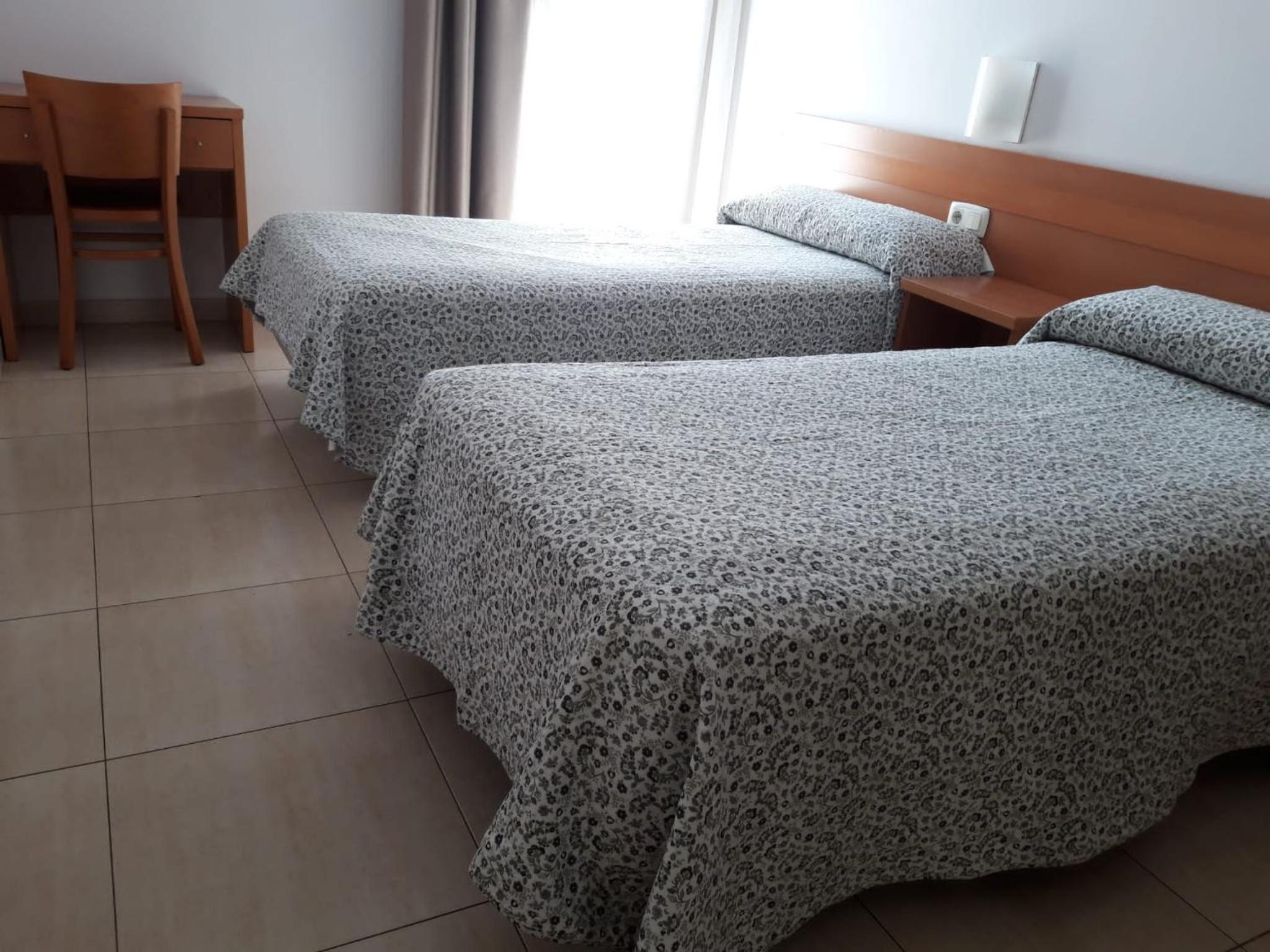 Habitación Doble con Baño Privado