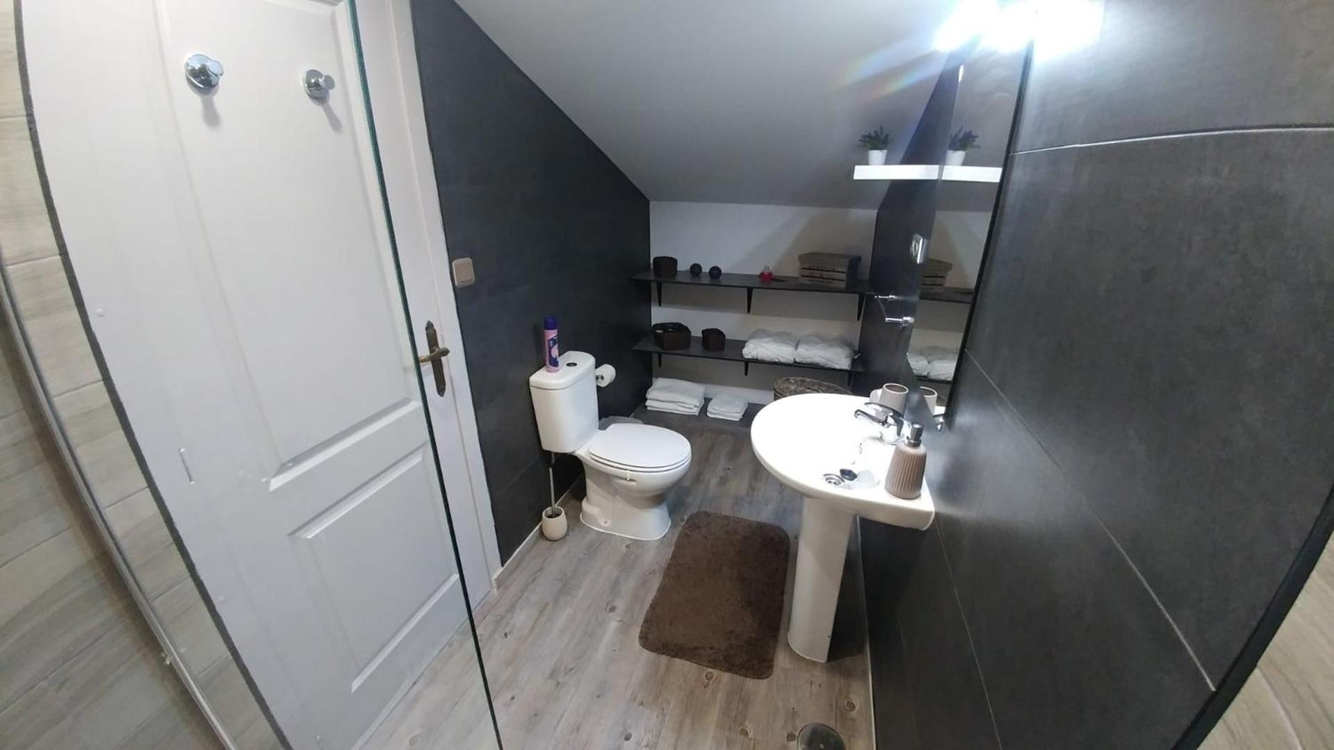 Deluxe Double Room with Balcony - Photo 2