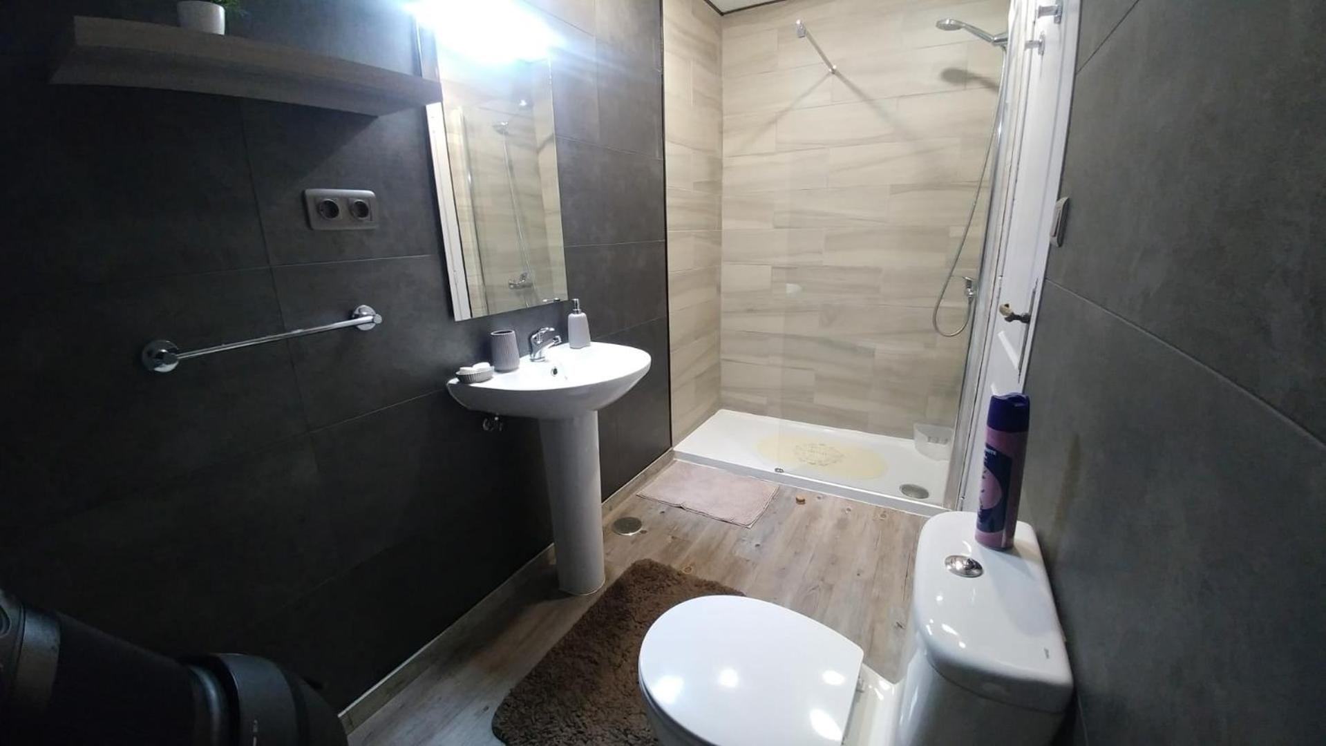 Deluxe Double Room with Balcony - Photo 12