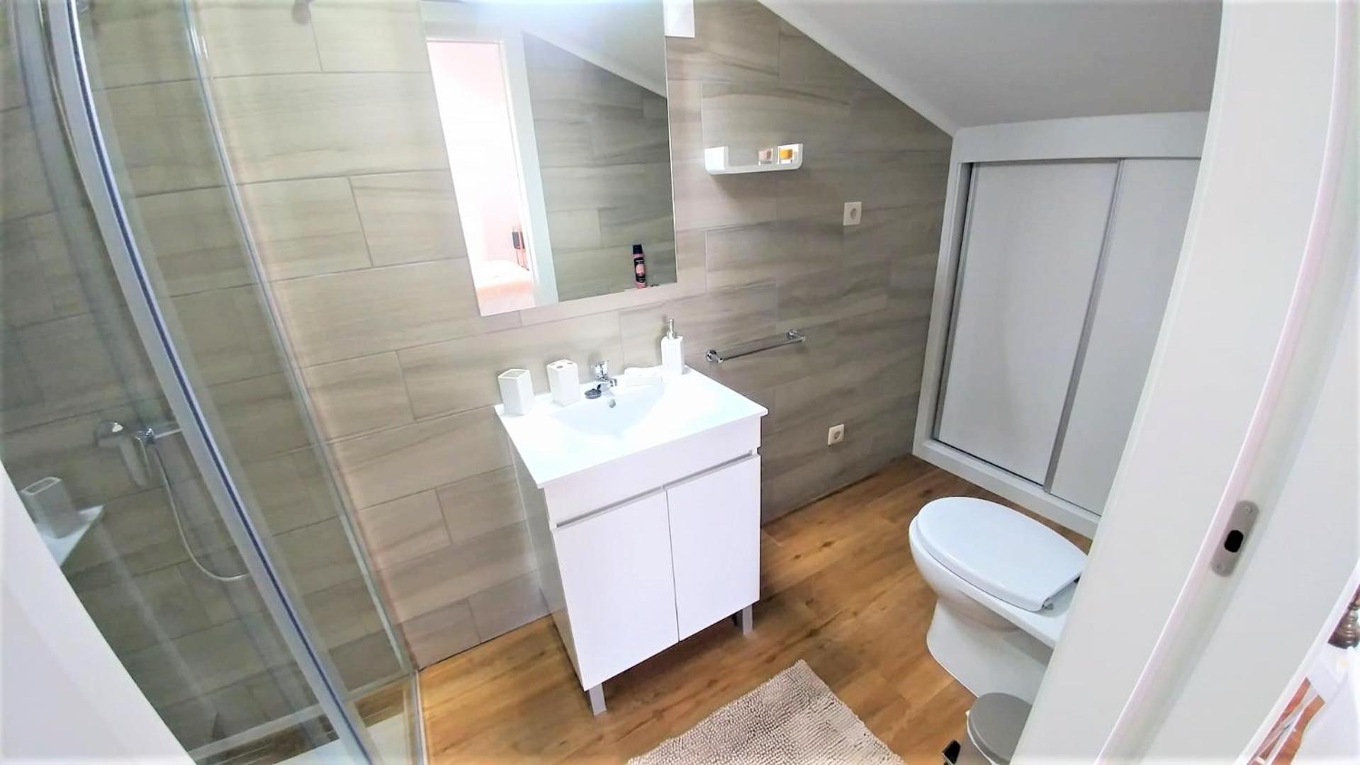 Deluxe Double Room - Photo 8