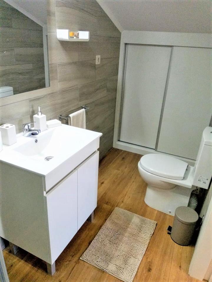 Deluxe Double Room - Photo 5