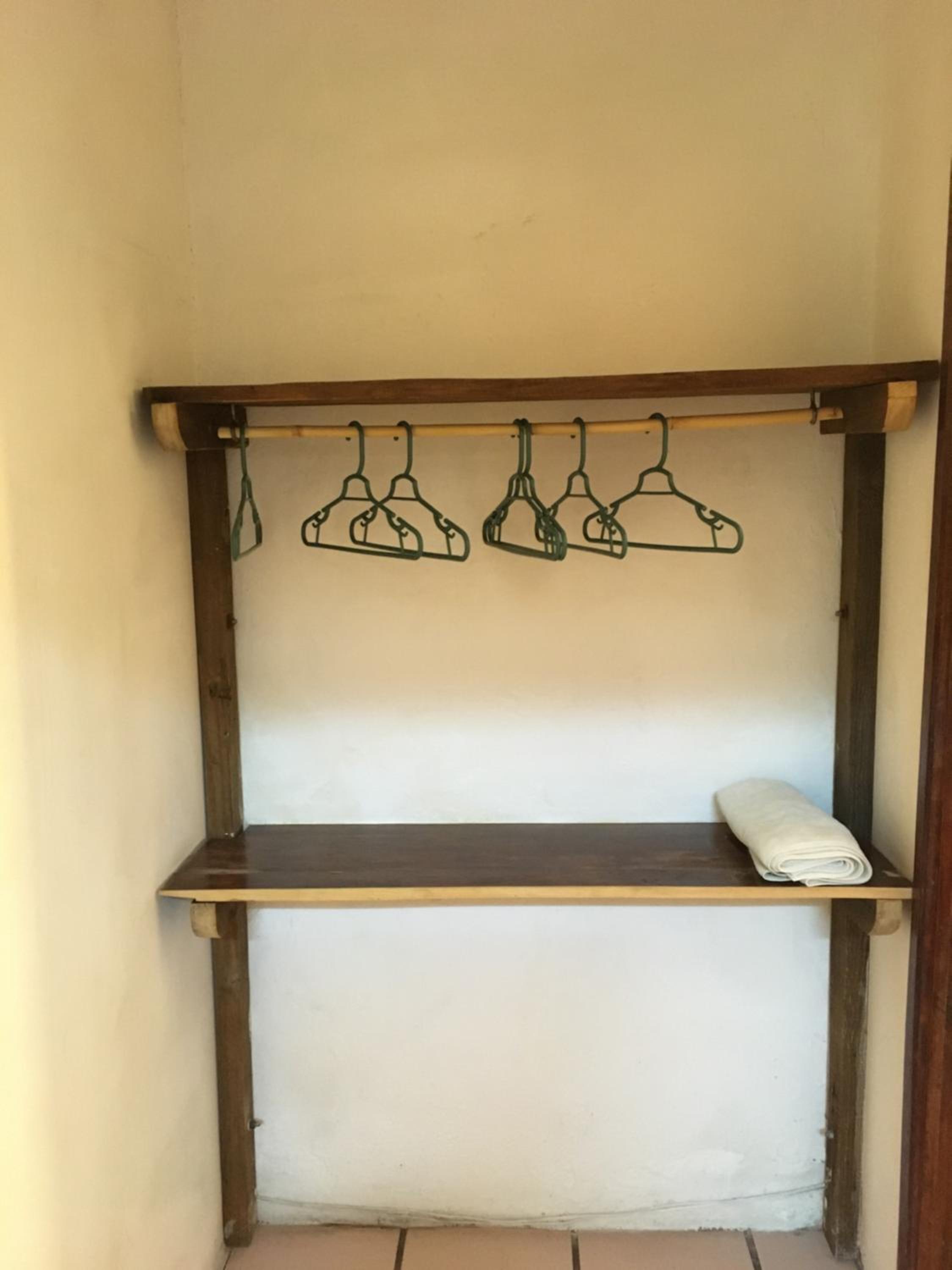 Budget Double Room - Photo 8