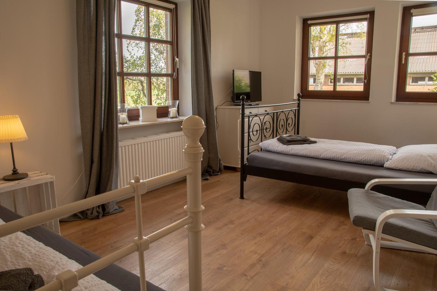 Seven-Bedroom House photo 1