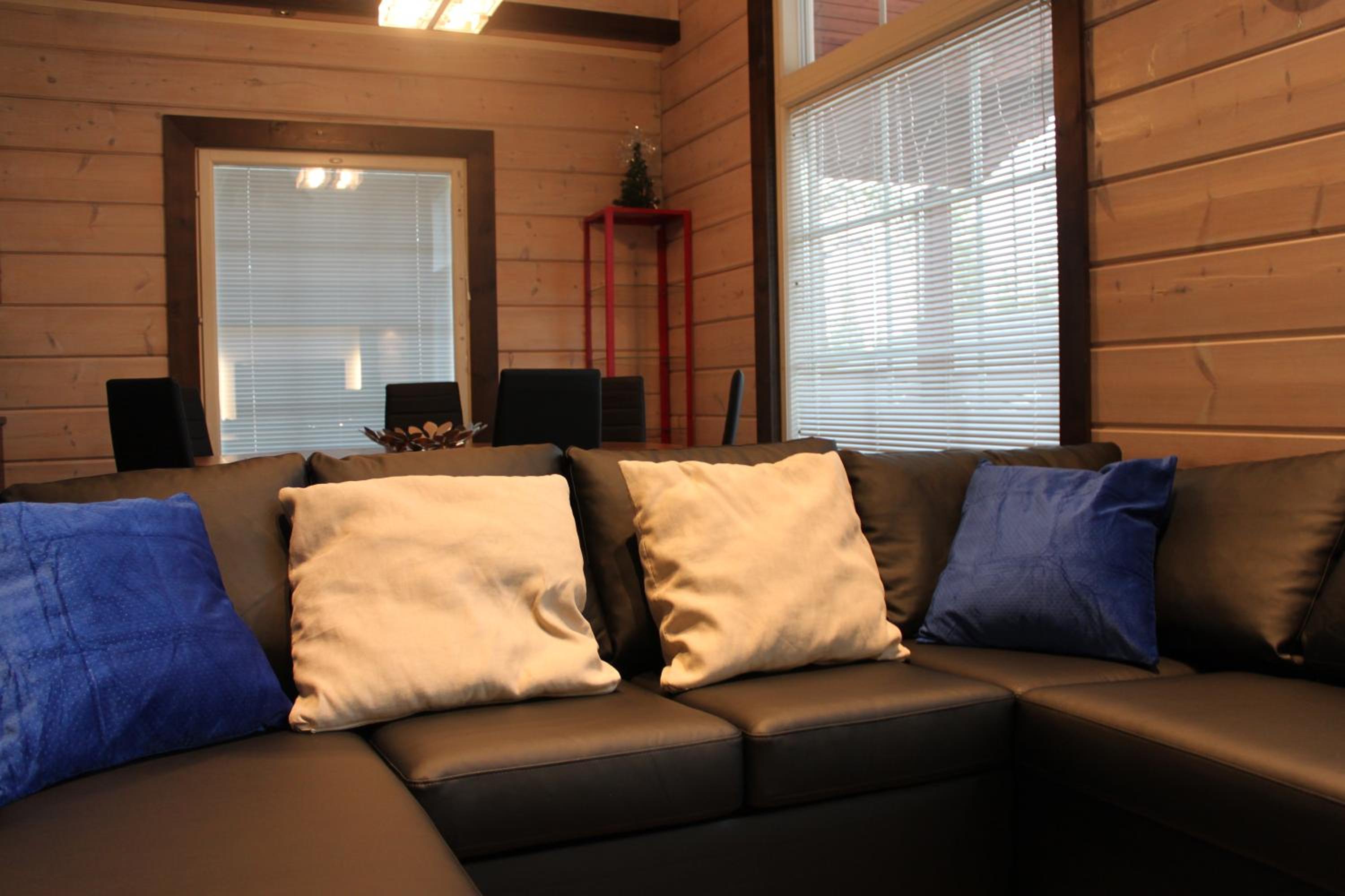 Three-Bedroom House photo 2