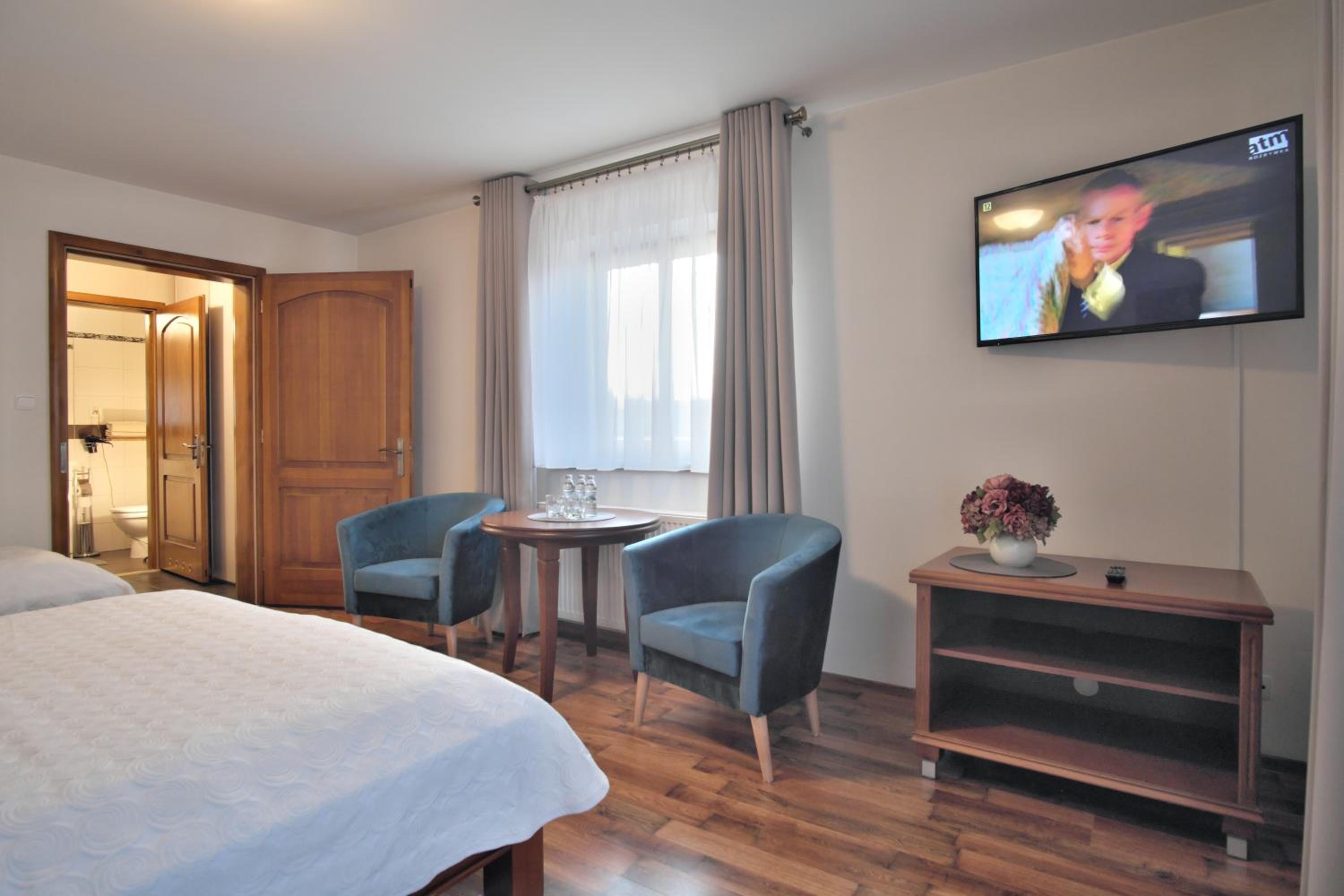 Triple Room with Balcony - Photo 3