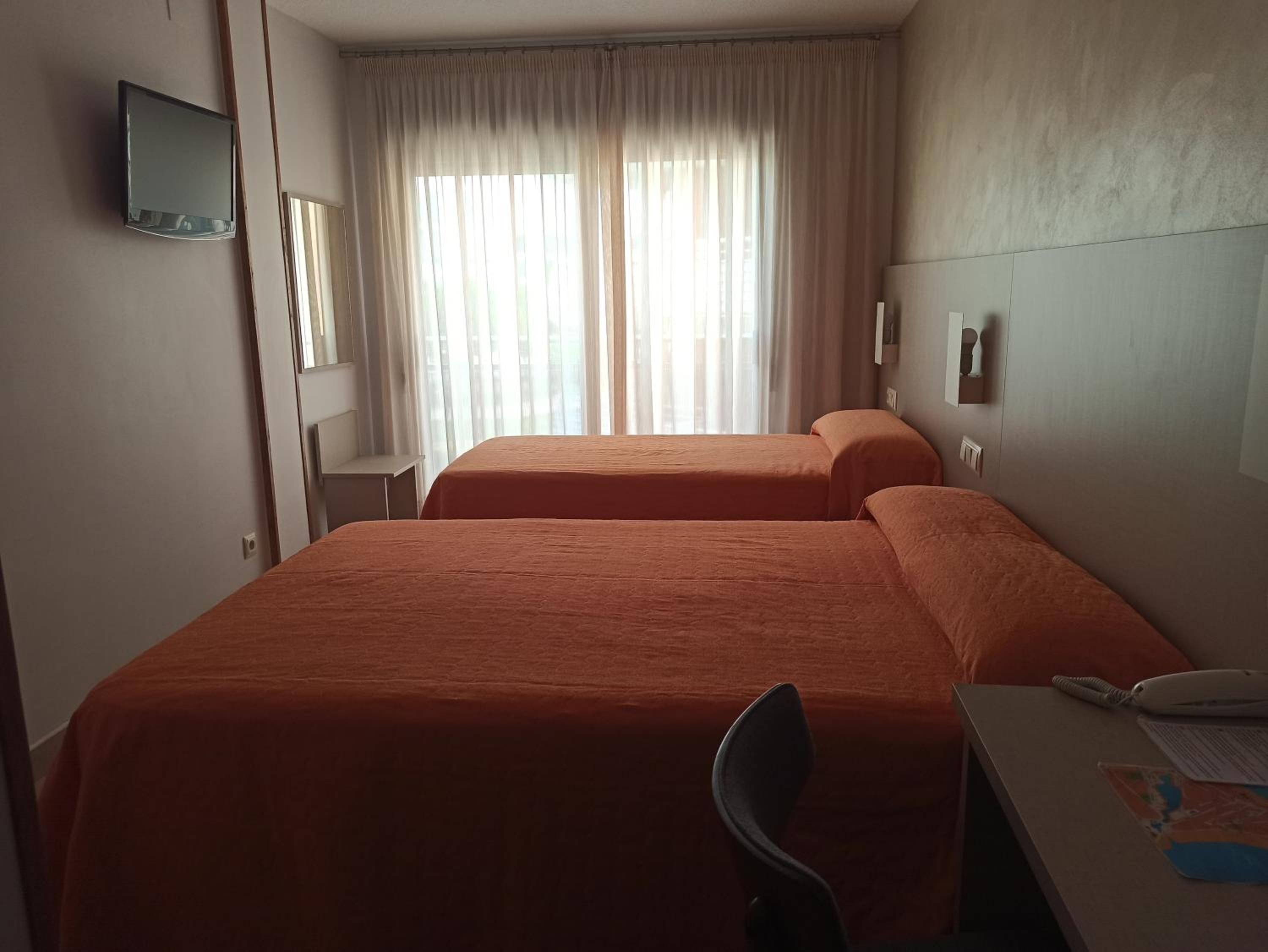 Triple Room photo 2