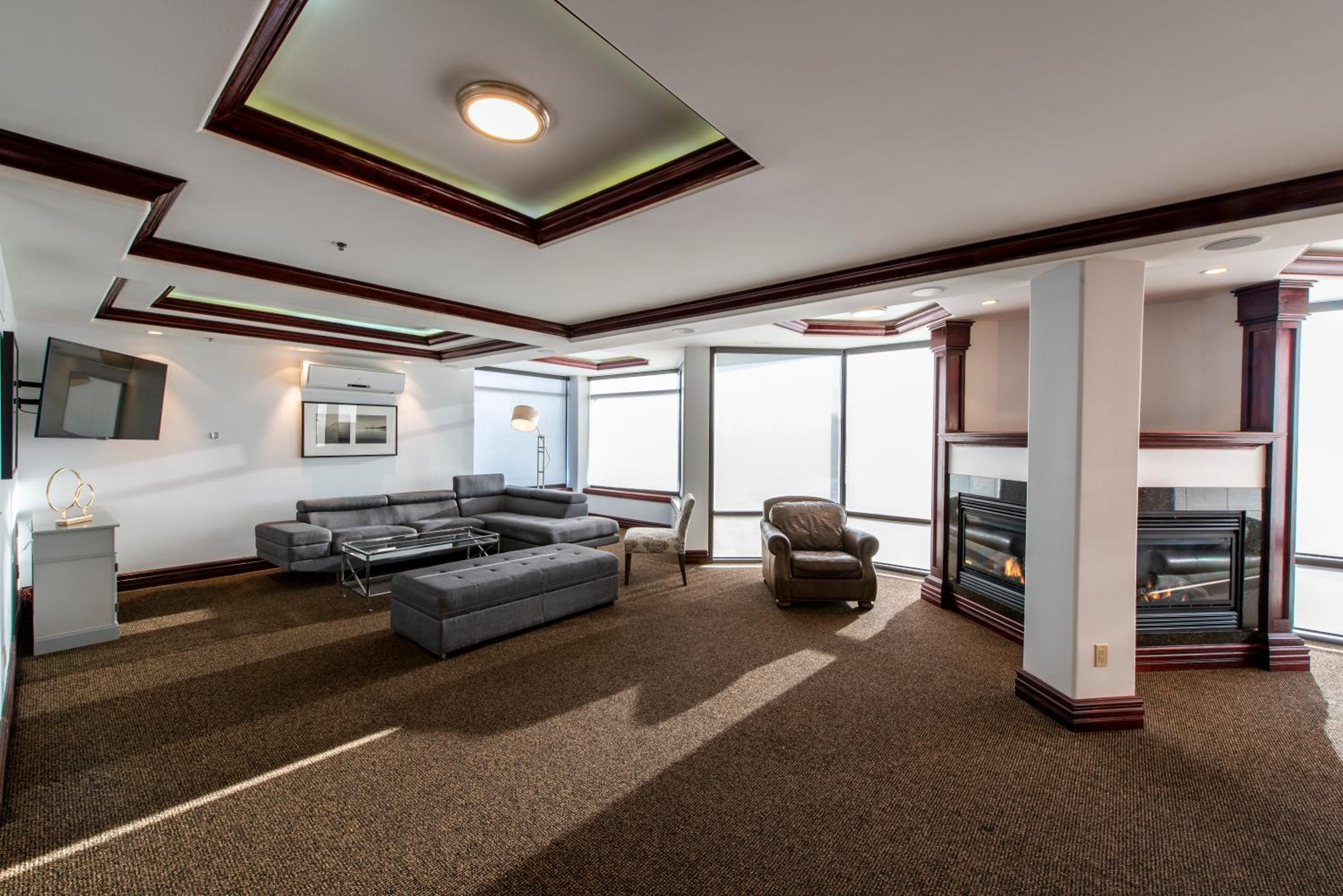 Three-Bedroom Tower Suite - Non-Smoking photo 1