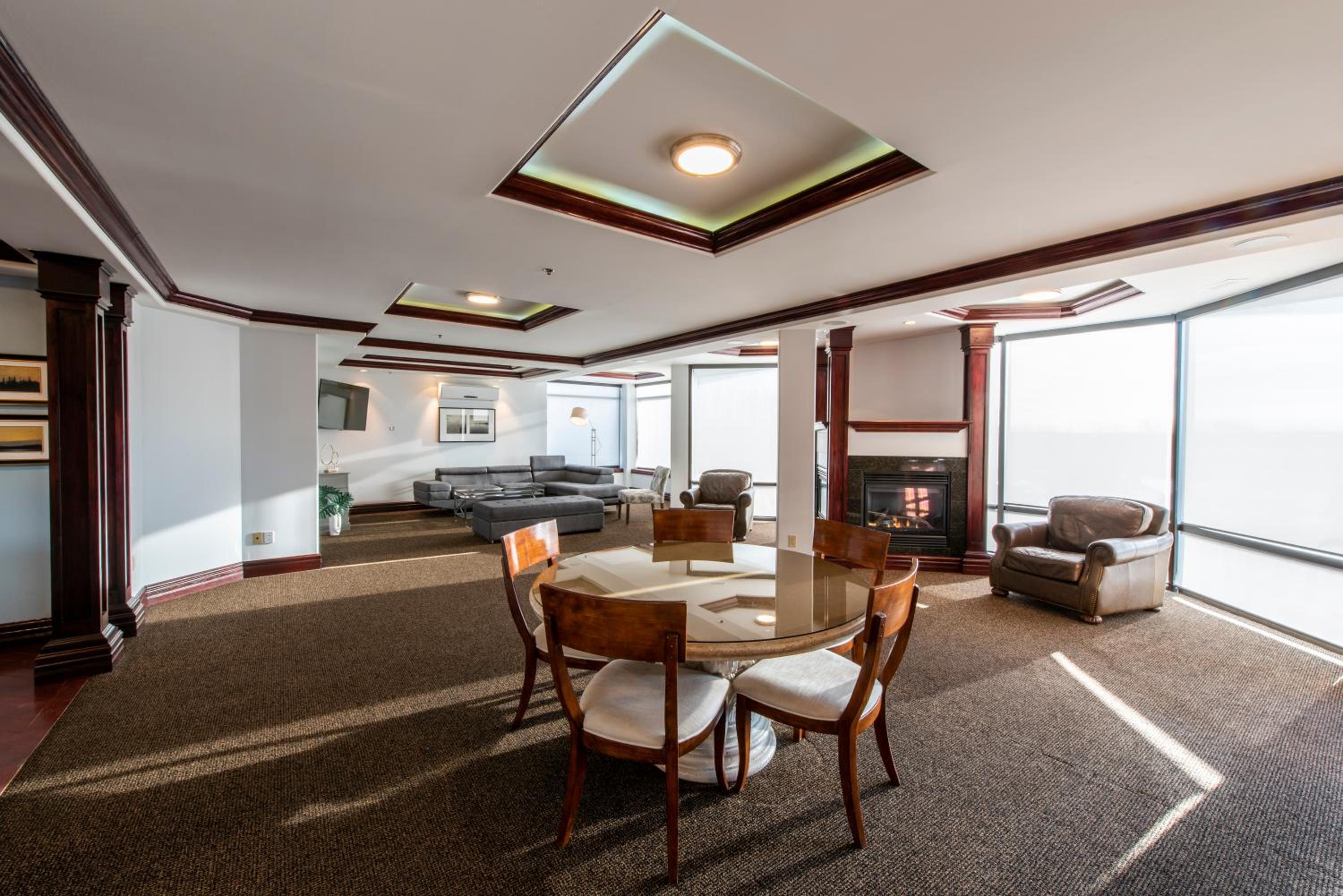 Three-Bedroom Tower Suite - Non-Smoking photo 3
