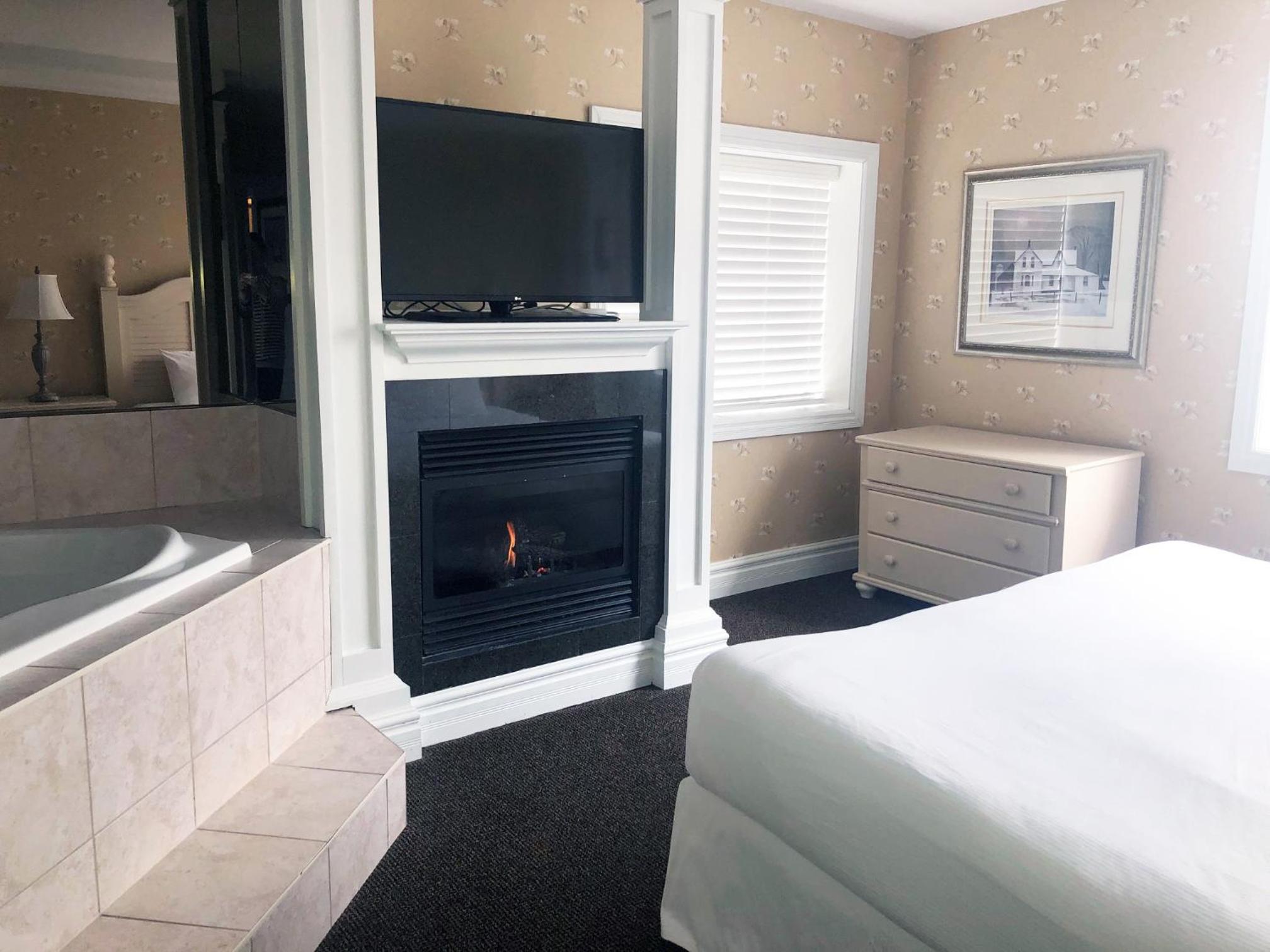Three-Bedroom Tower Suite - Non-Smoking
