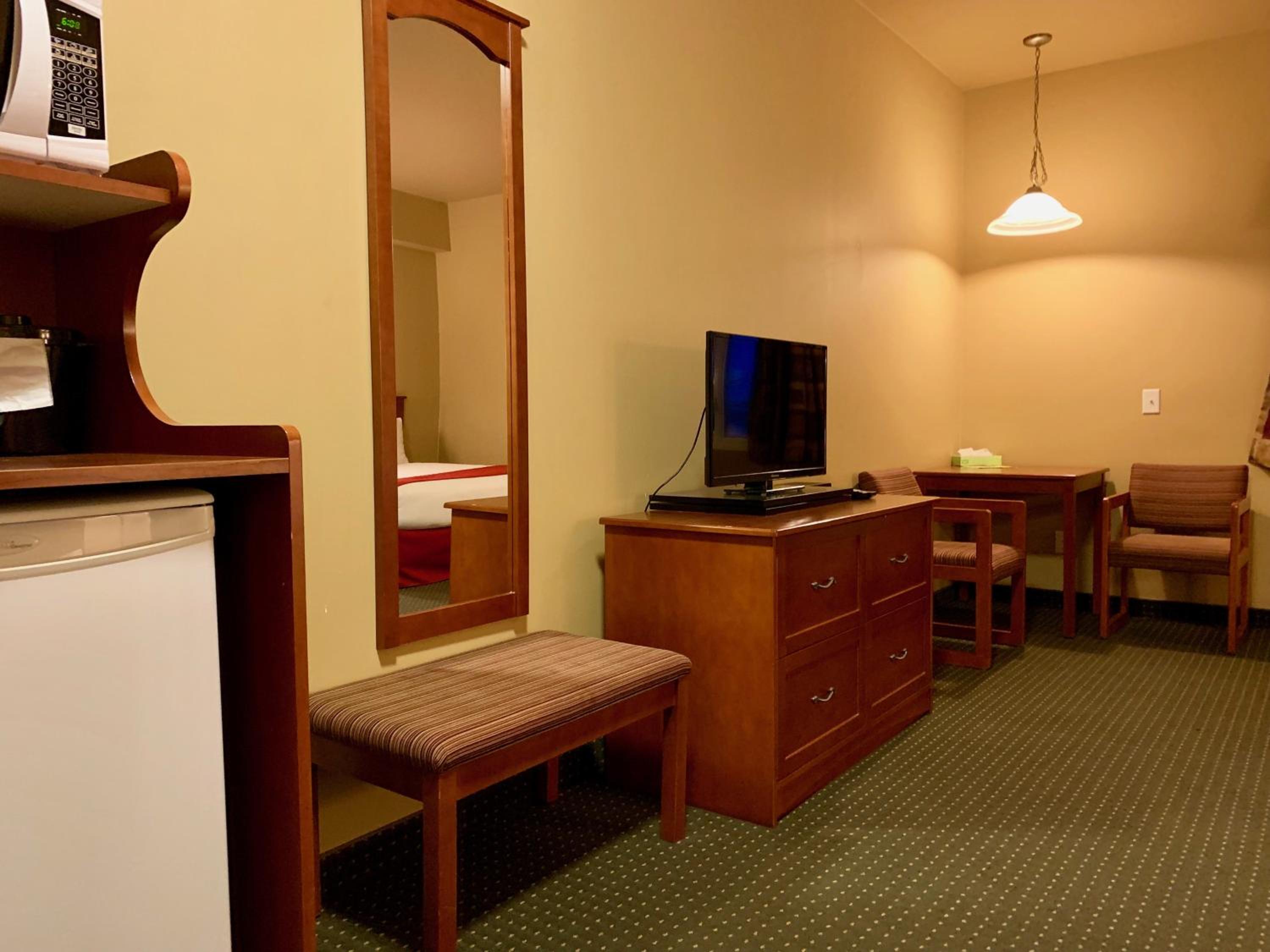 Deluxe Queen Room photo 3