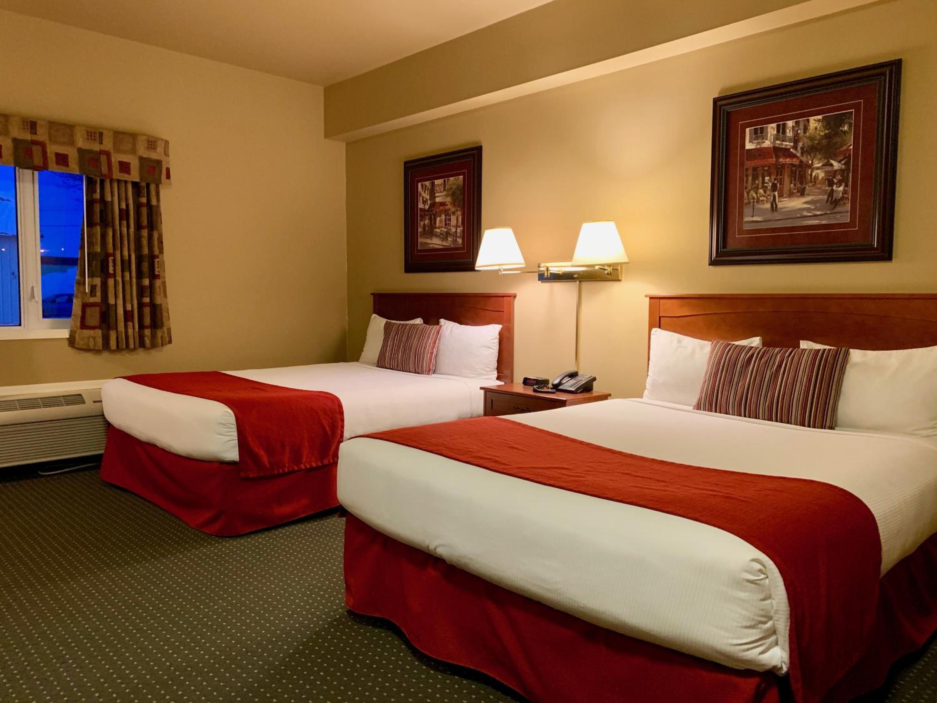 Deluxe Queen Room