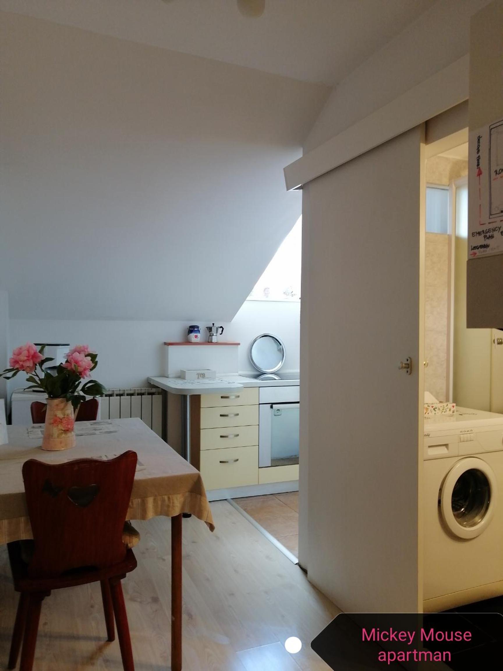 One-Bedroom Apartment - Photo 21