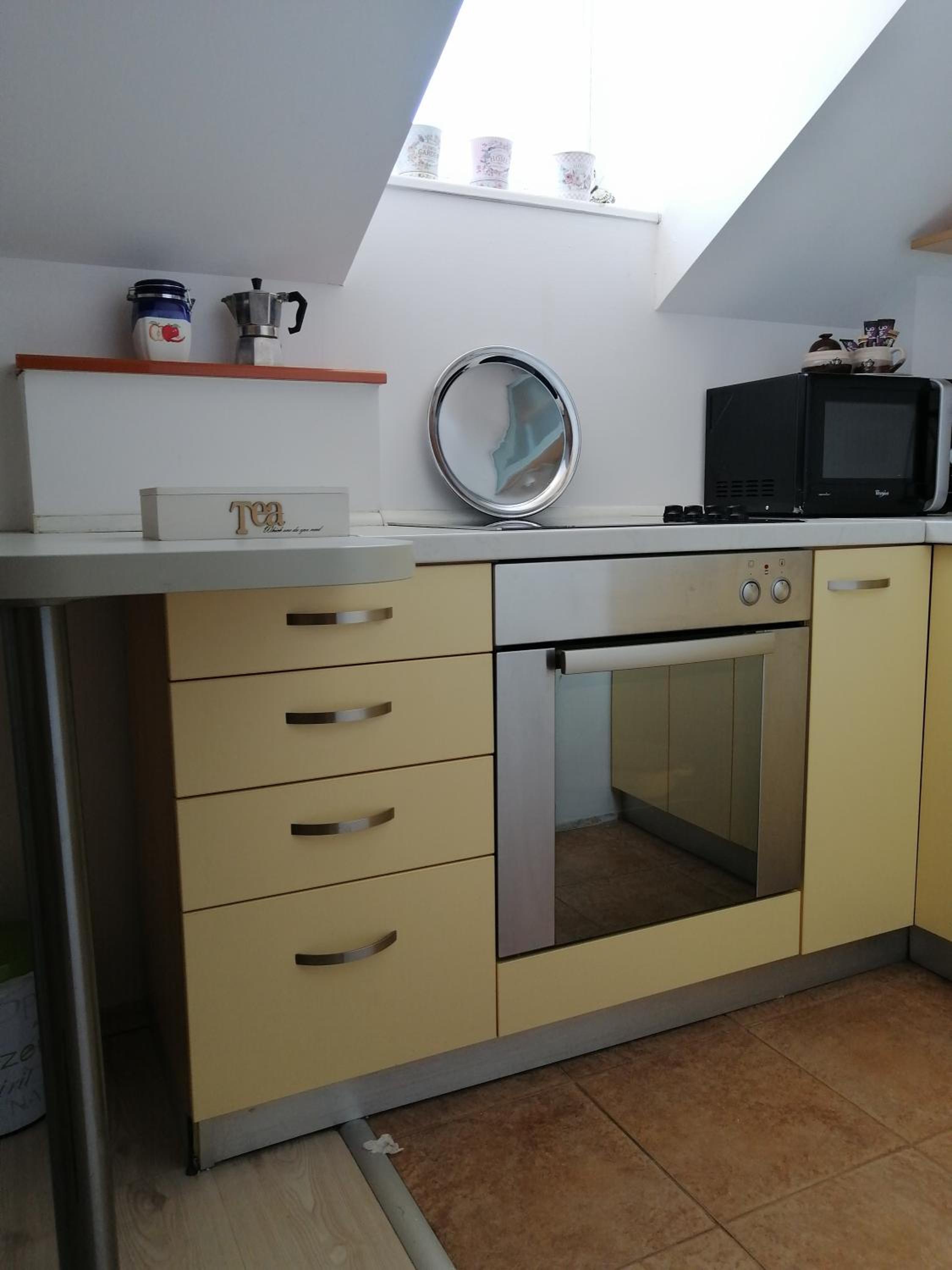 One-Bedroom Apartment - Photo 4