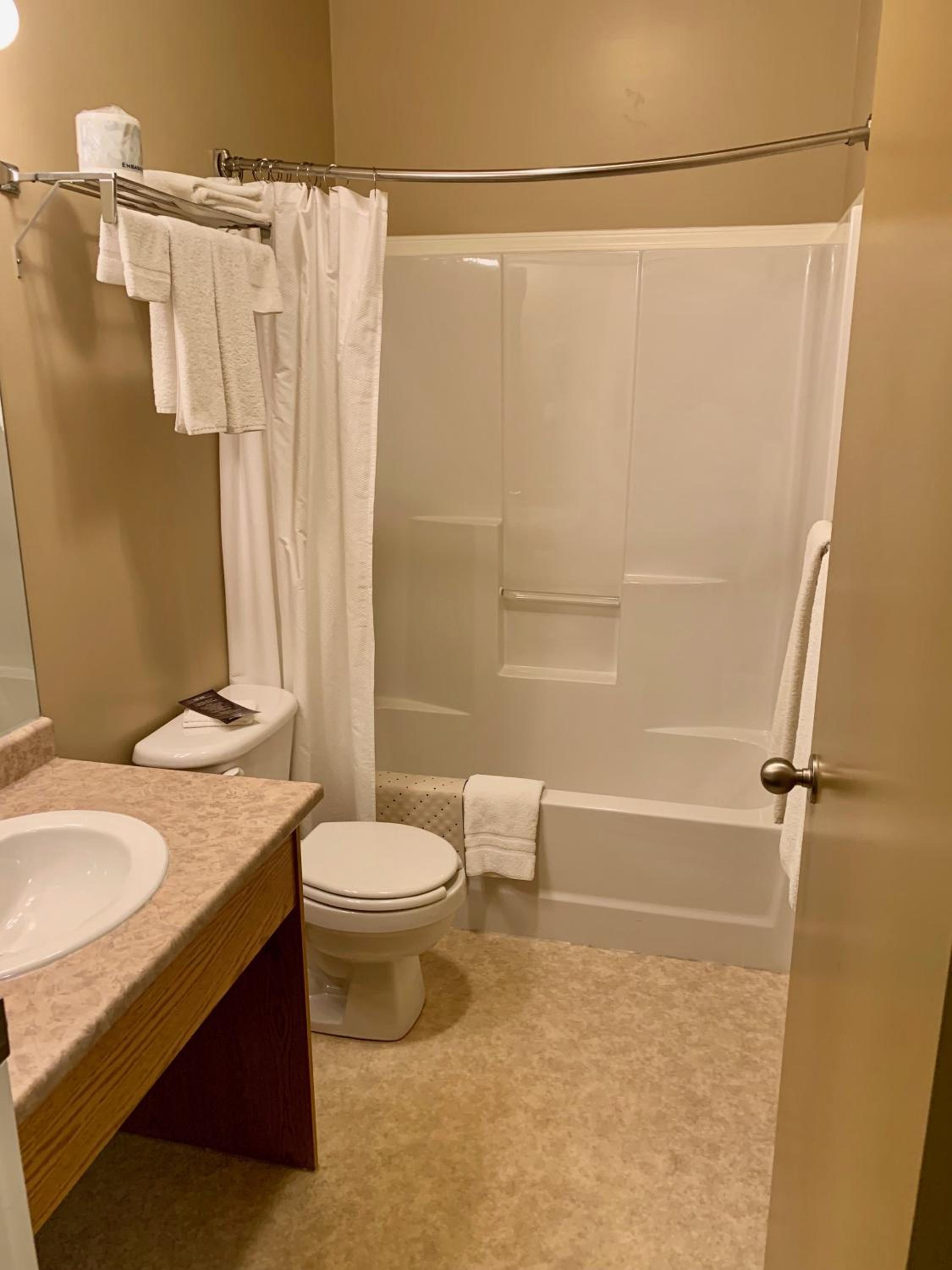 Deluxe Queen Room photo 2