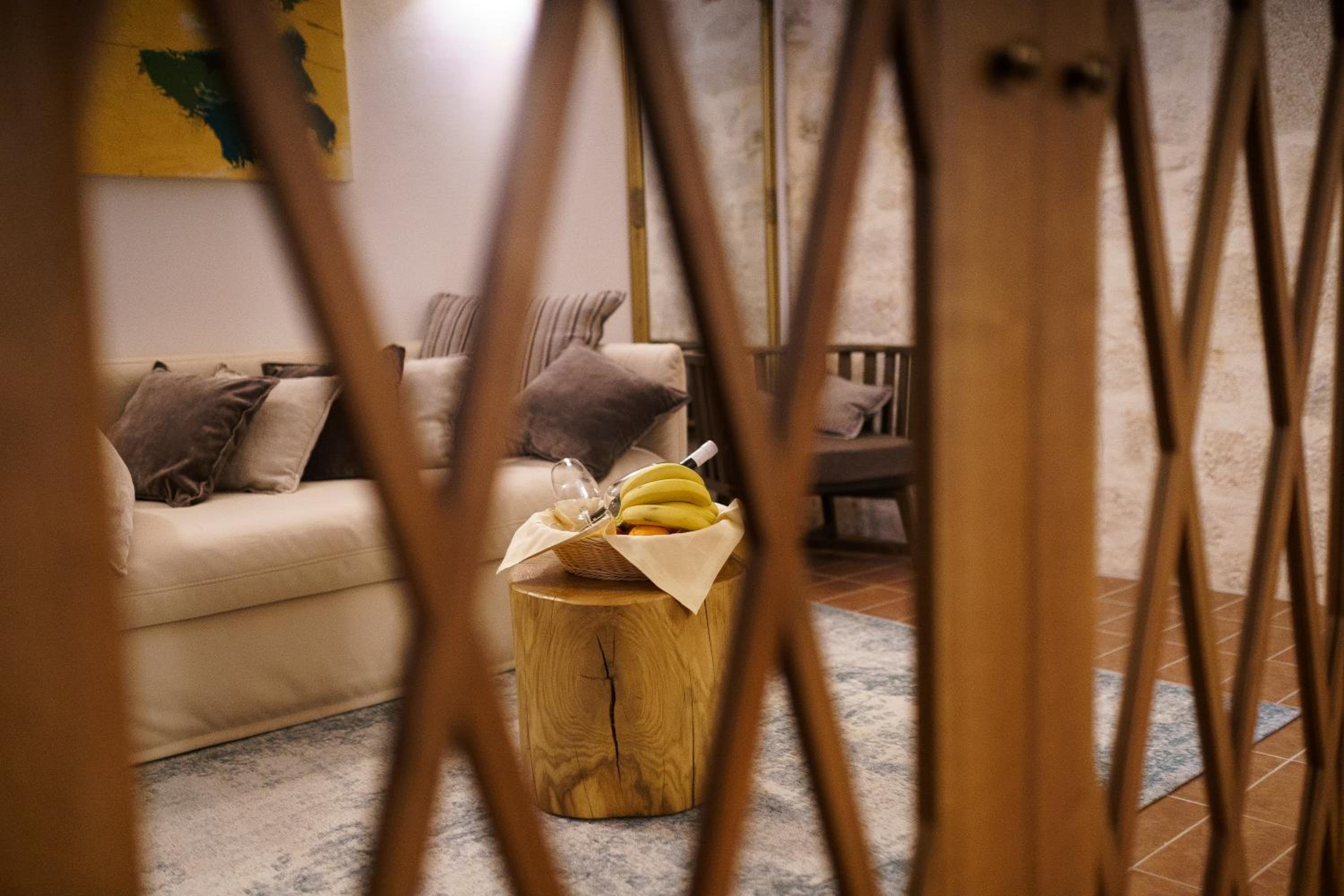 Deluxe King Suite - Photo 1