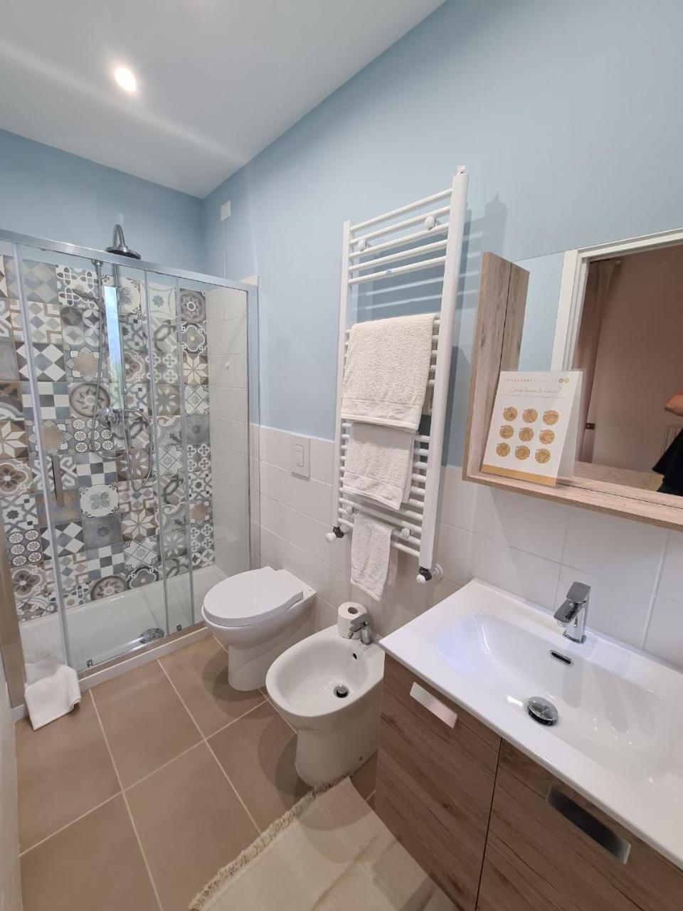 Triple Room with Private Bathroom photo 3