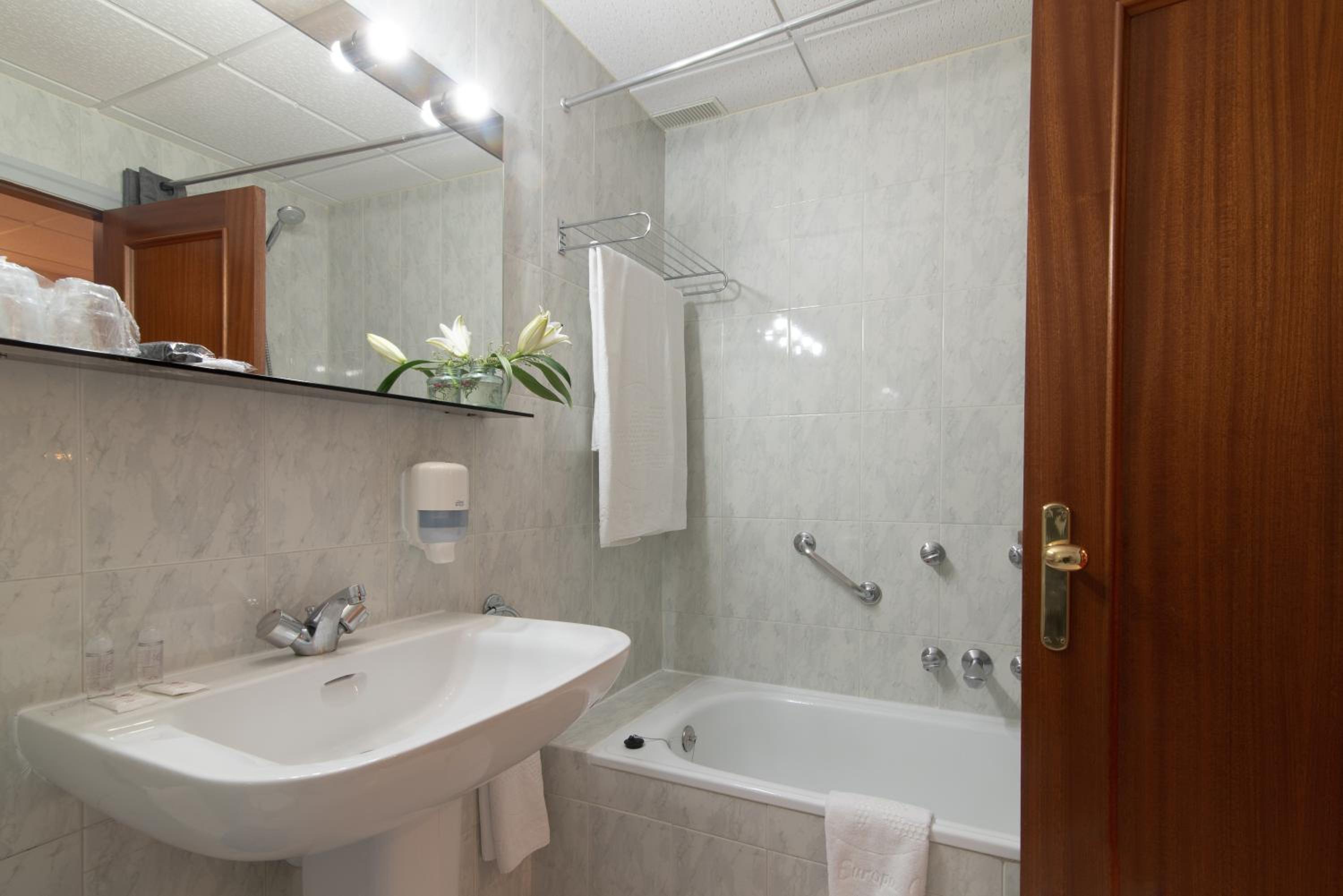 Superior Room - Photo 3