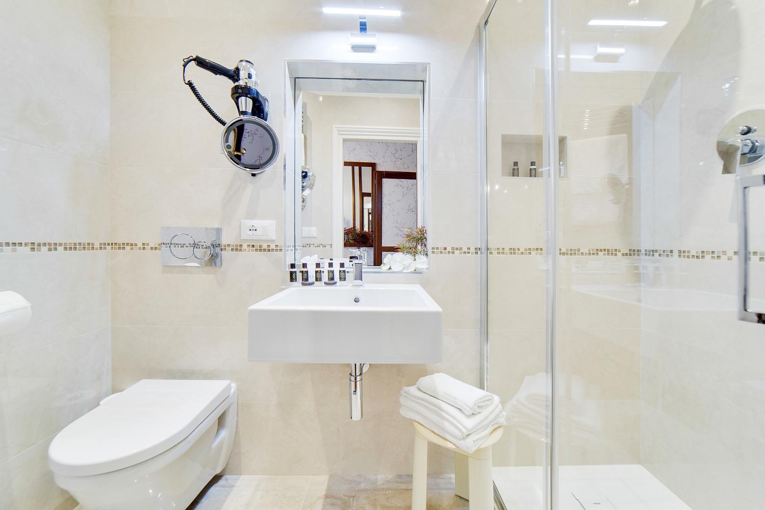 Deluxe Double Room - Photo 2