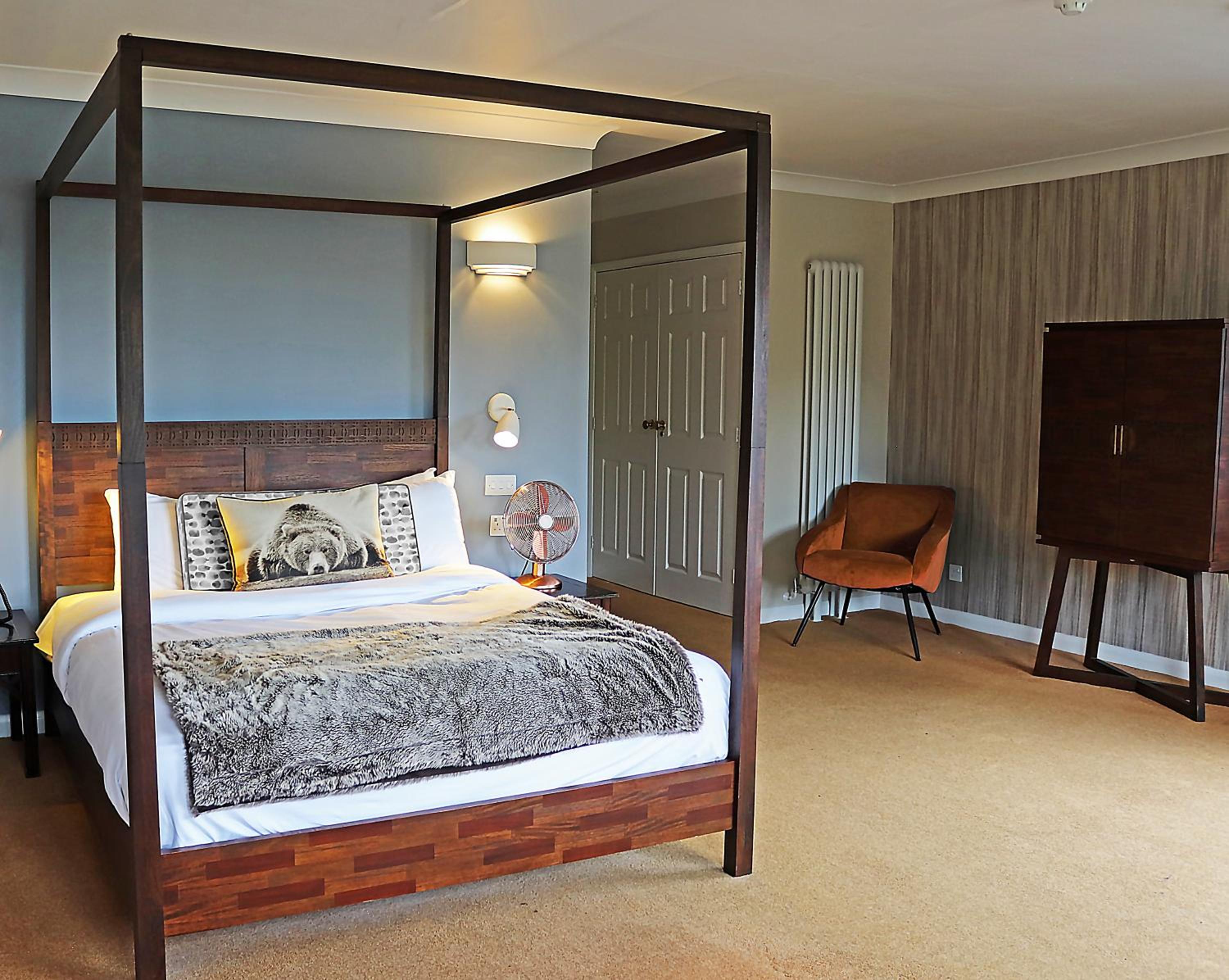Riverview Suite photo 2