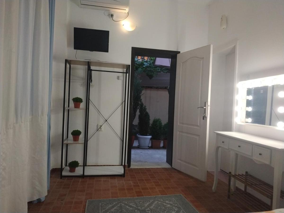 Double Room on Ground Floor photo 1