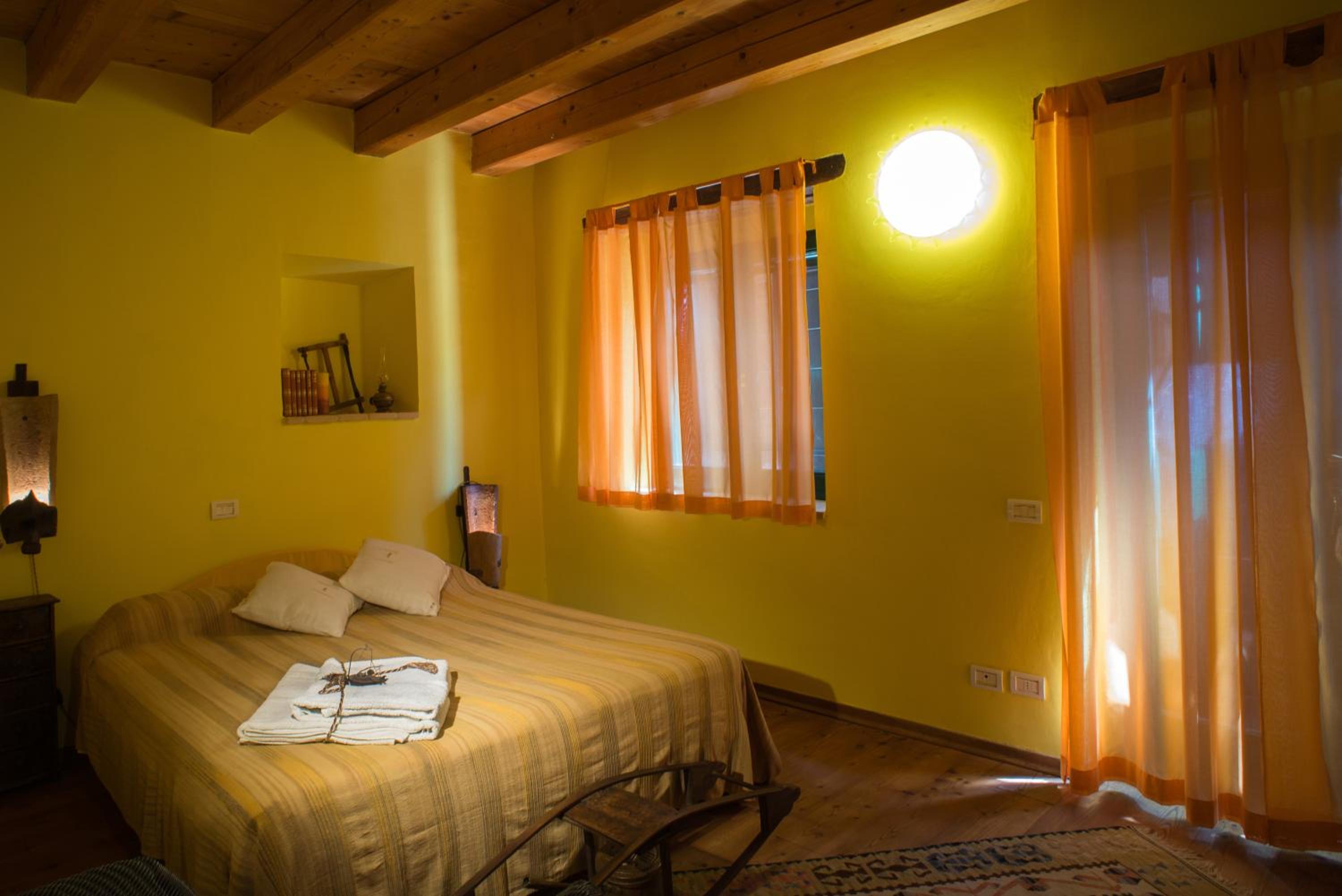 Double Room with Private Bathroom photo 2