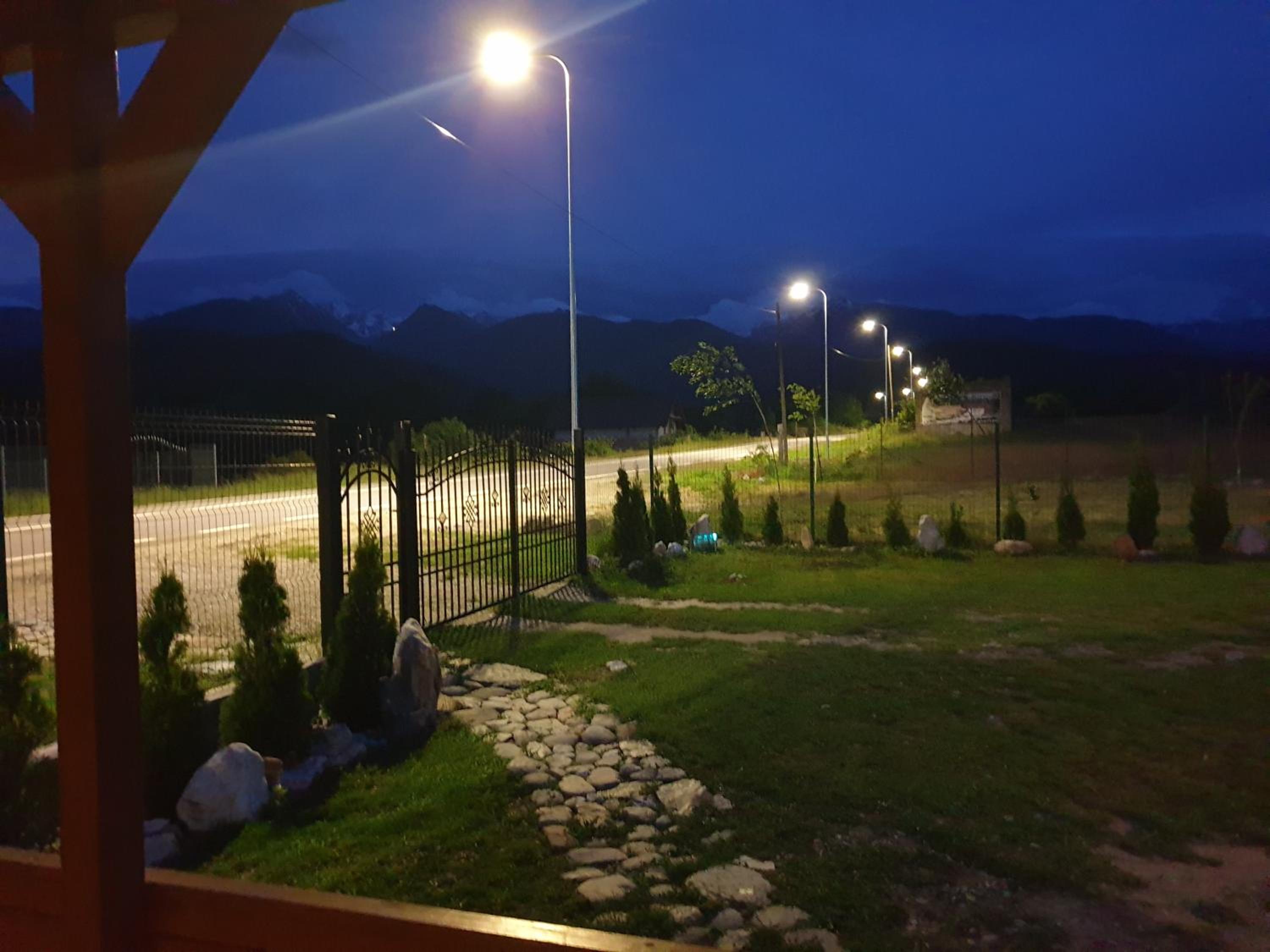 Double Room with Mountain View - Photo 2