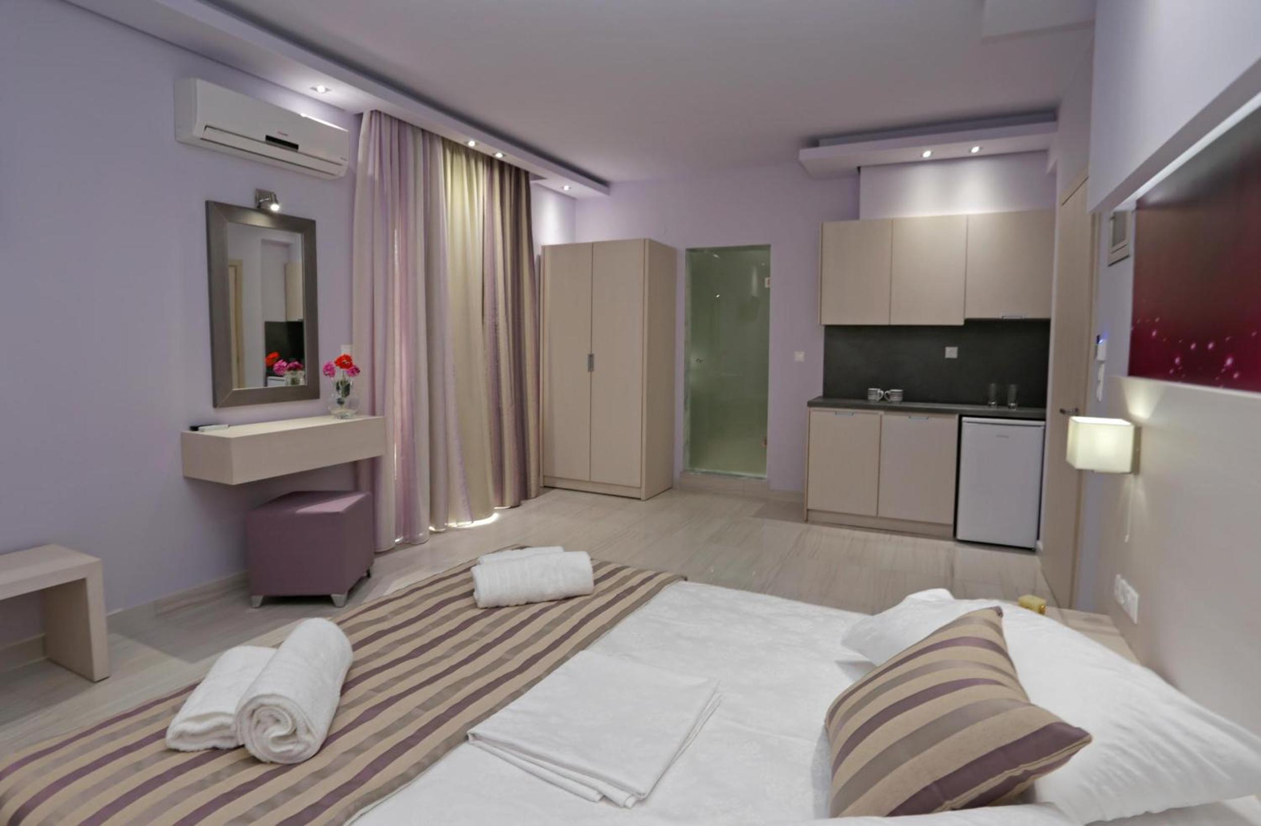 Small Double Room photo 1