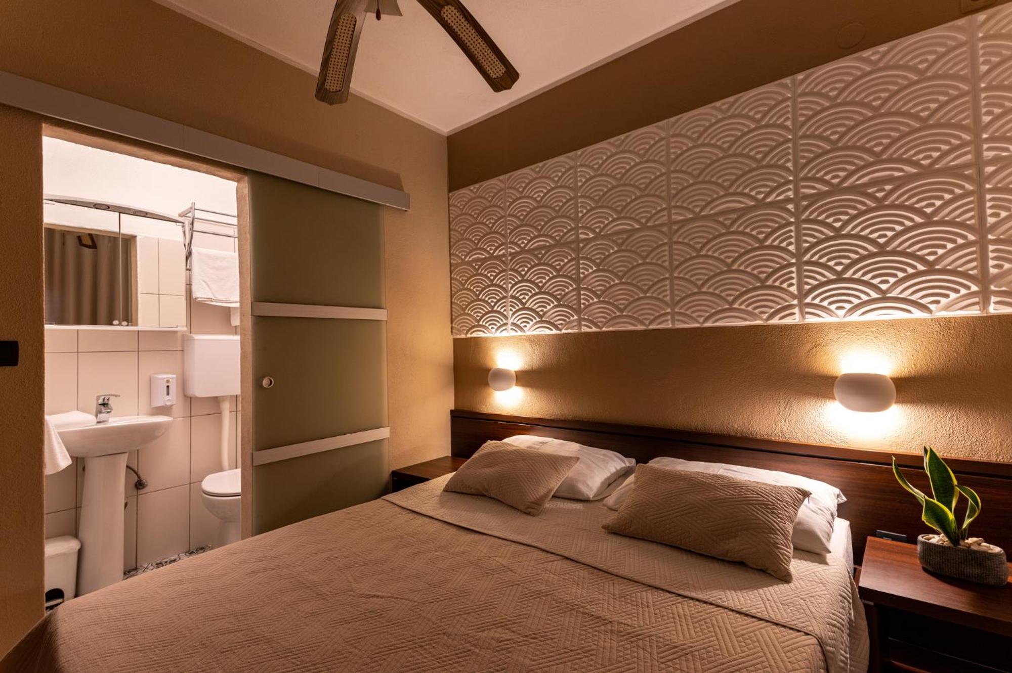 Single Room with Balcony photo 2