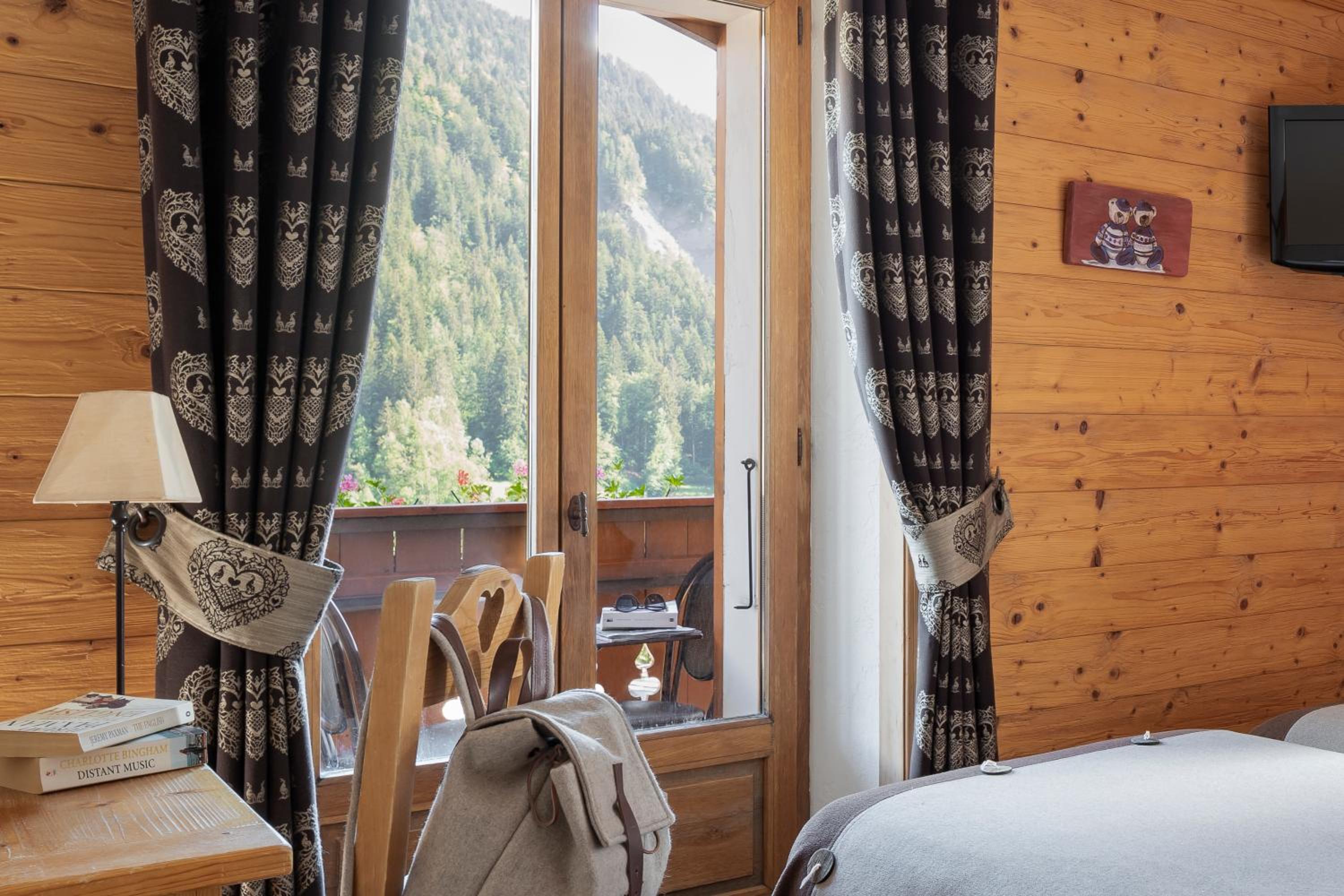 Comfort Double Room with Balcony and Mountain View - Photo 2