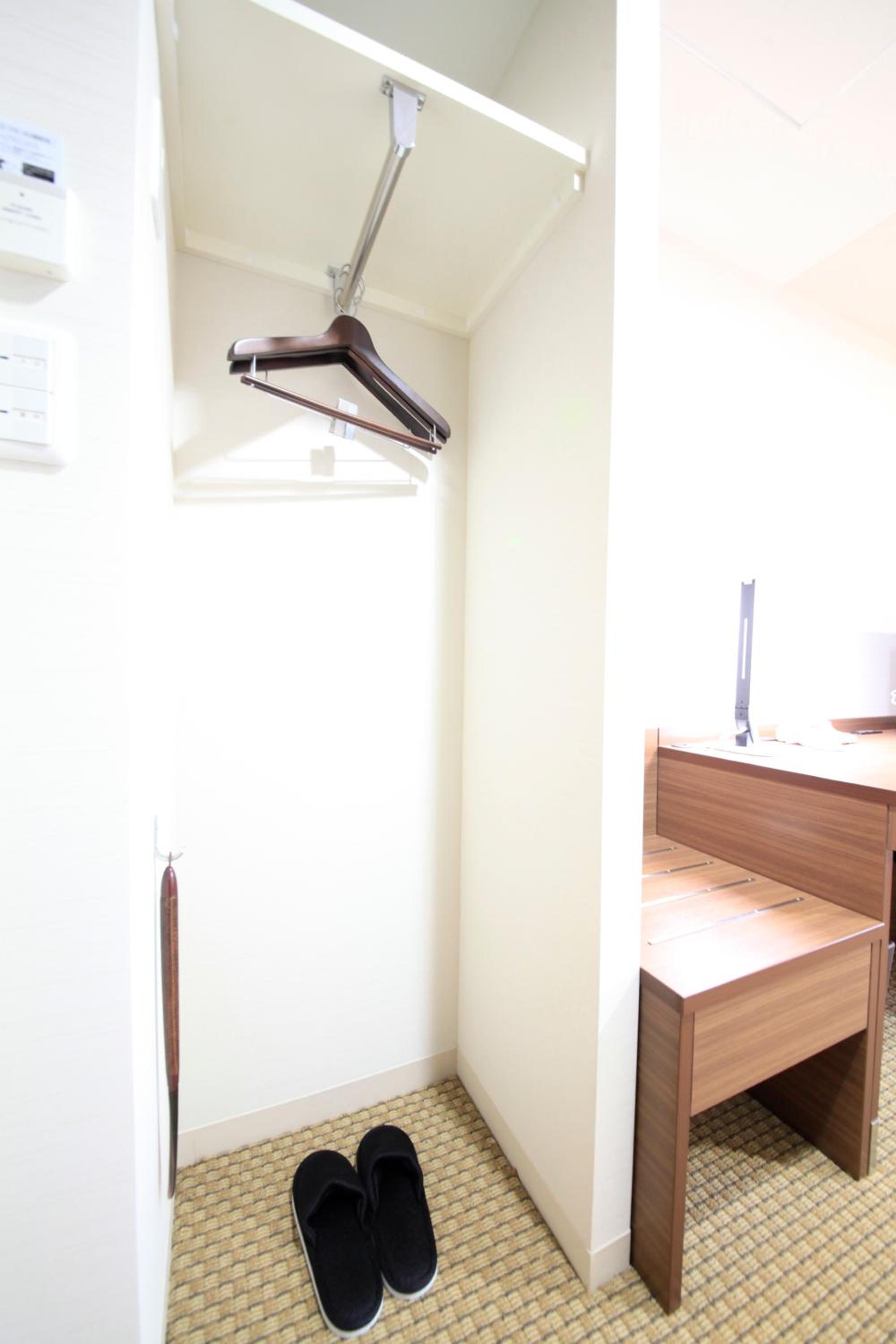 Small Double Room - Non-Smoking photo 3