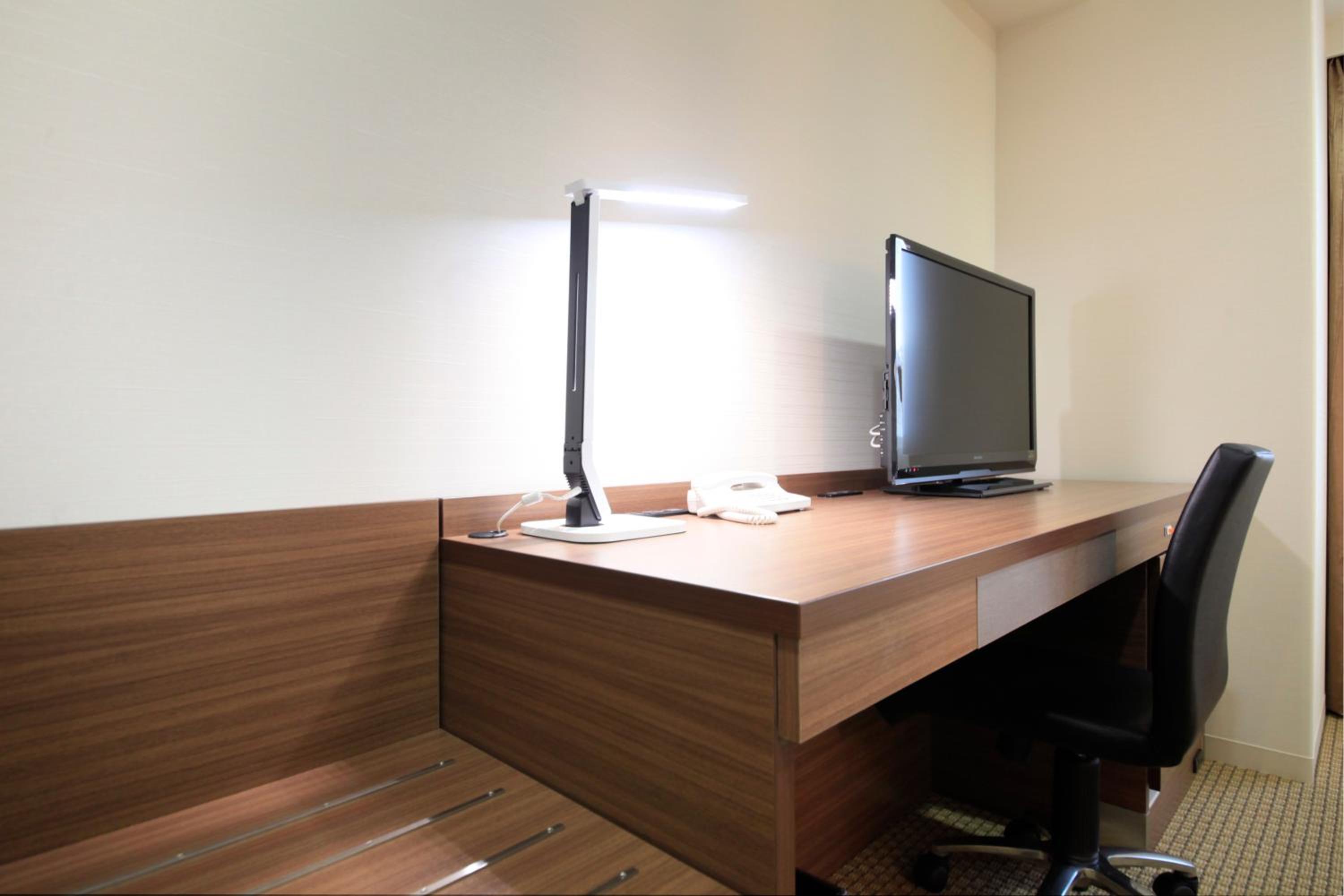 Small Double Room - Non-Smoking photo 2