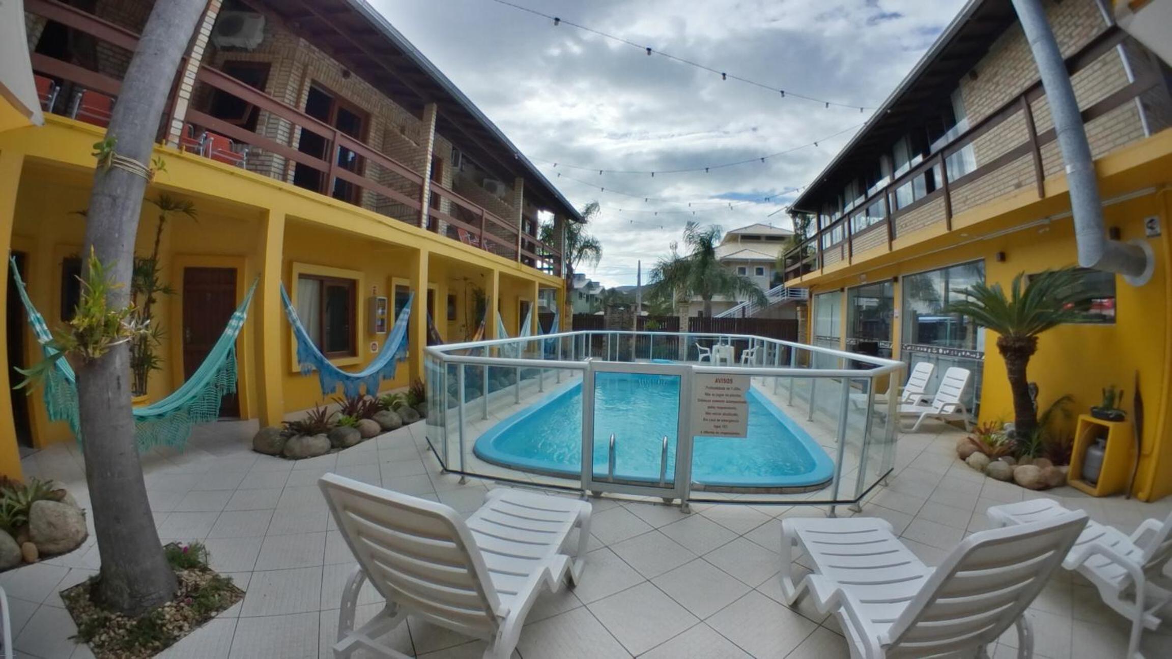 Family Room with Balcony photo 2