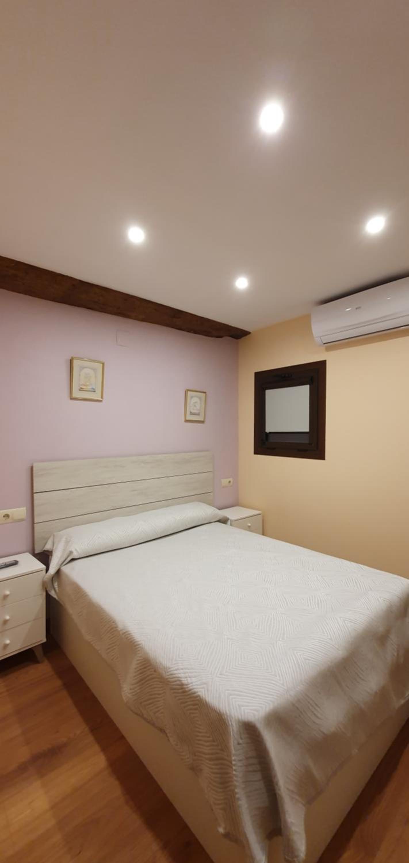 Habitación Doble con Baño Privado