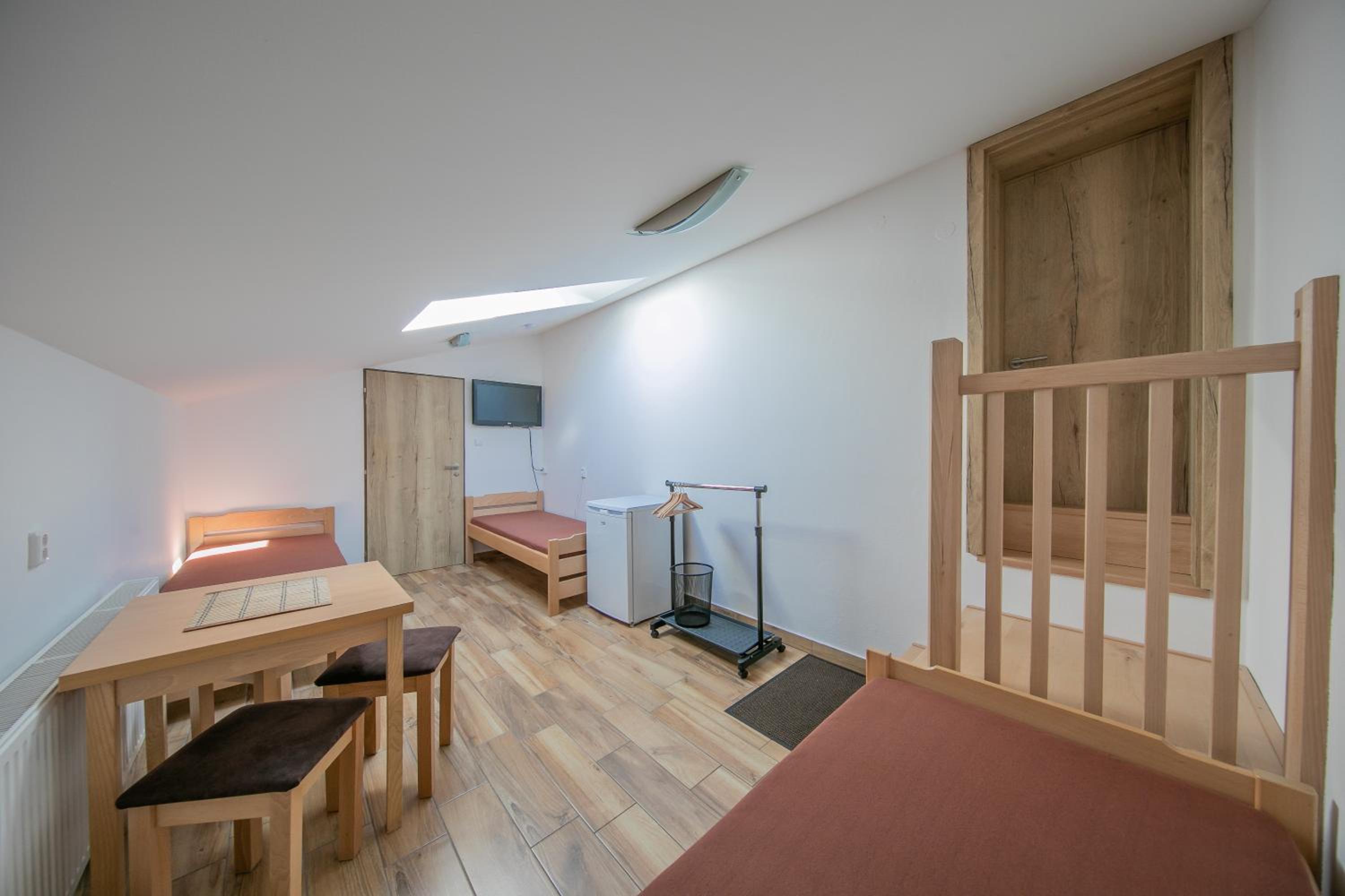 Triple Room with Private Bathroom photo 1