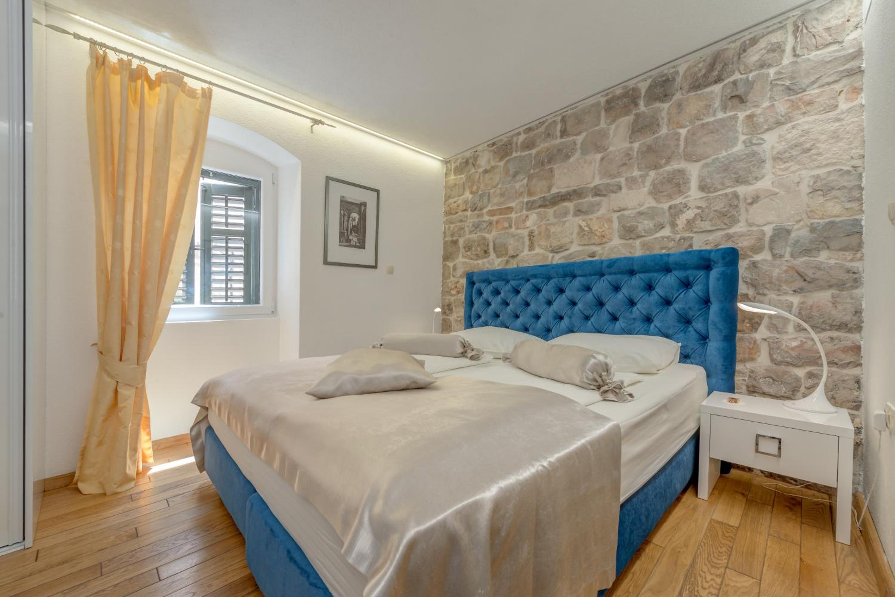 Deluxe Double or Twin Room photo 1