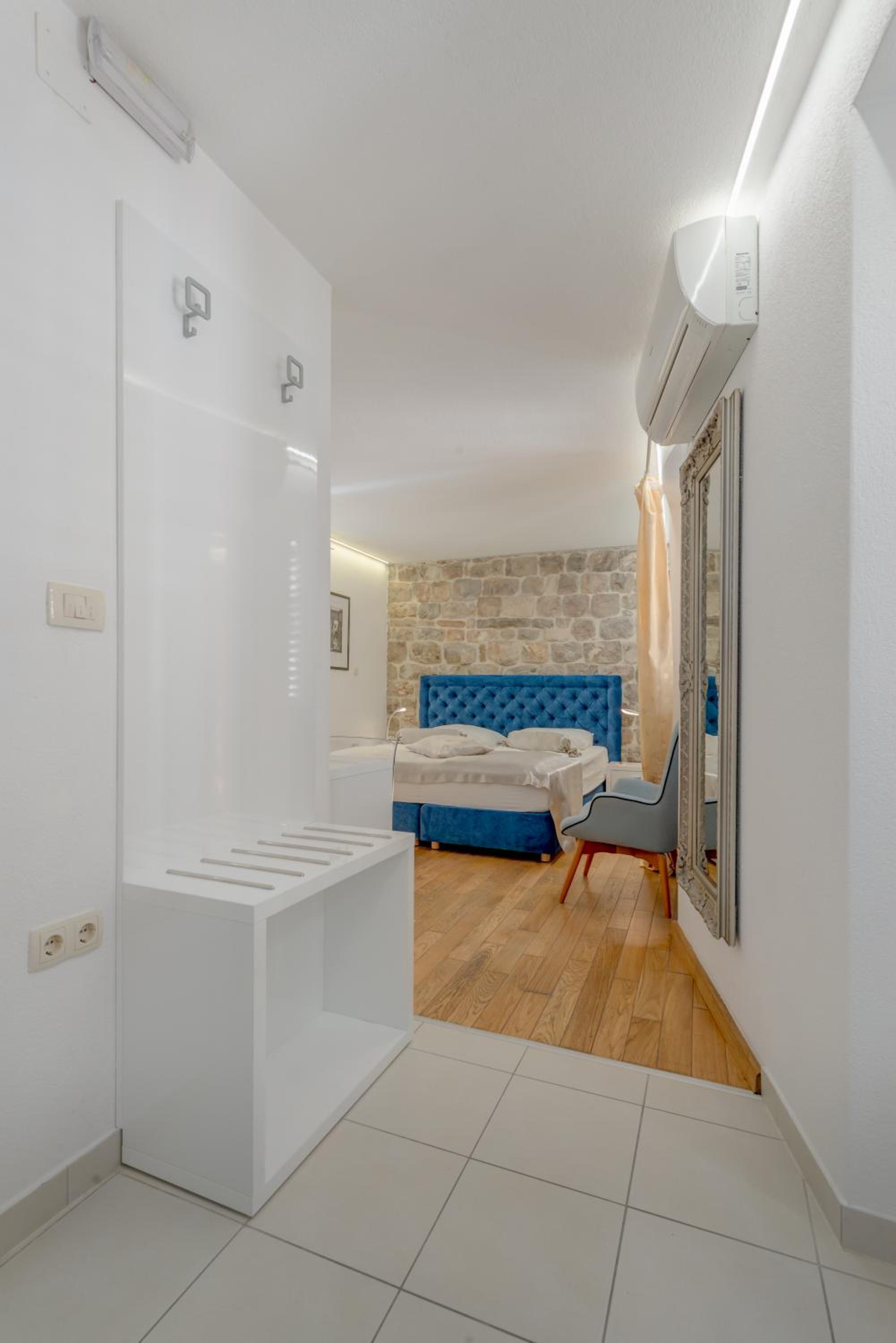 Deluxe Double or Twin Room photo 3