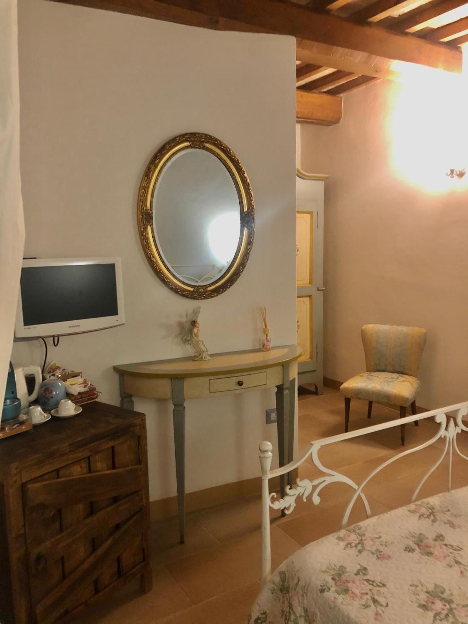 Double Room - Photo 14