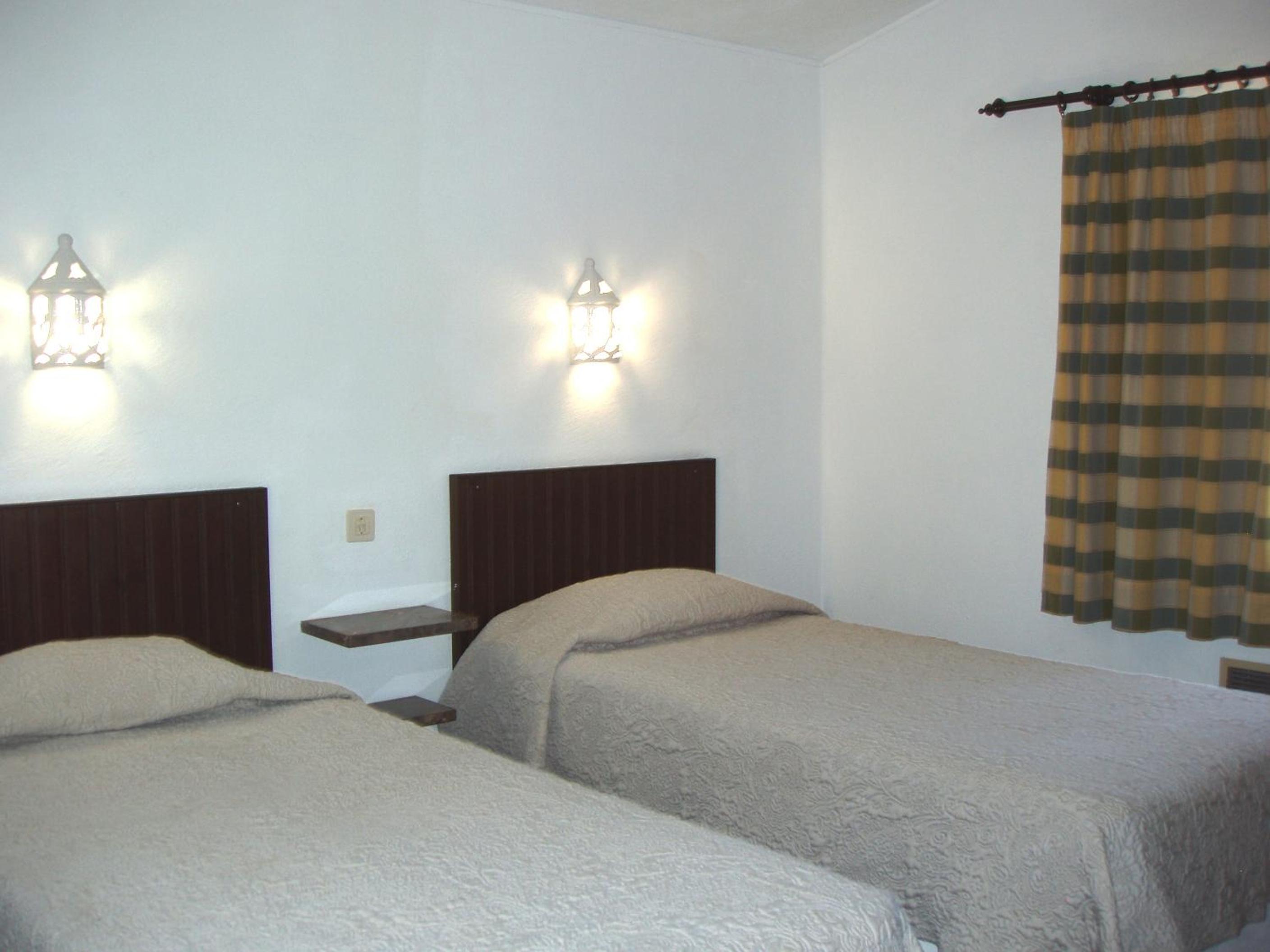 Two-Bedroom Apartment (4 Adults) - Photo 5