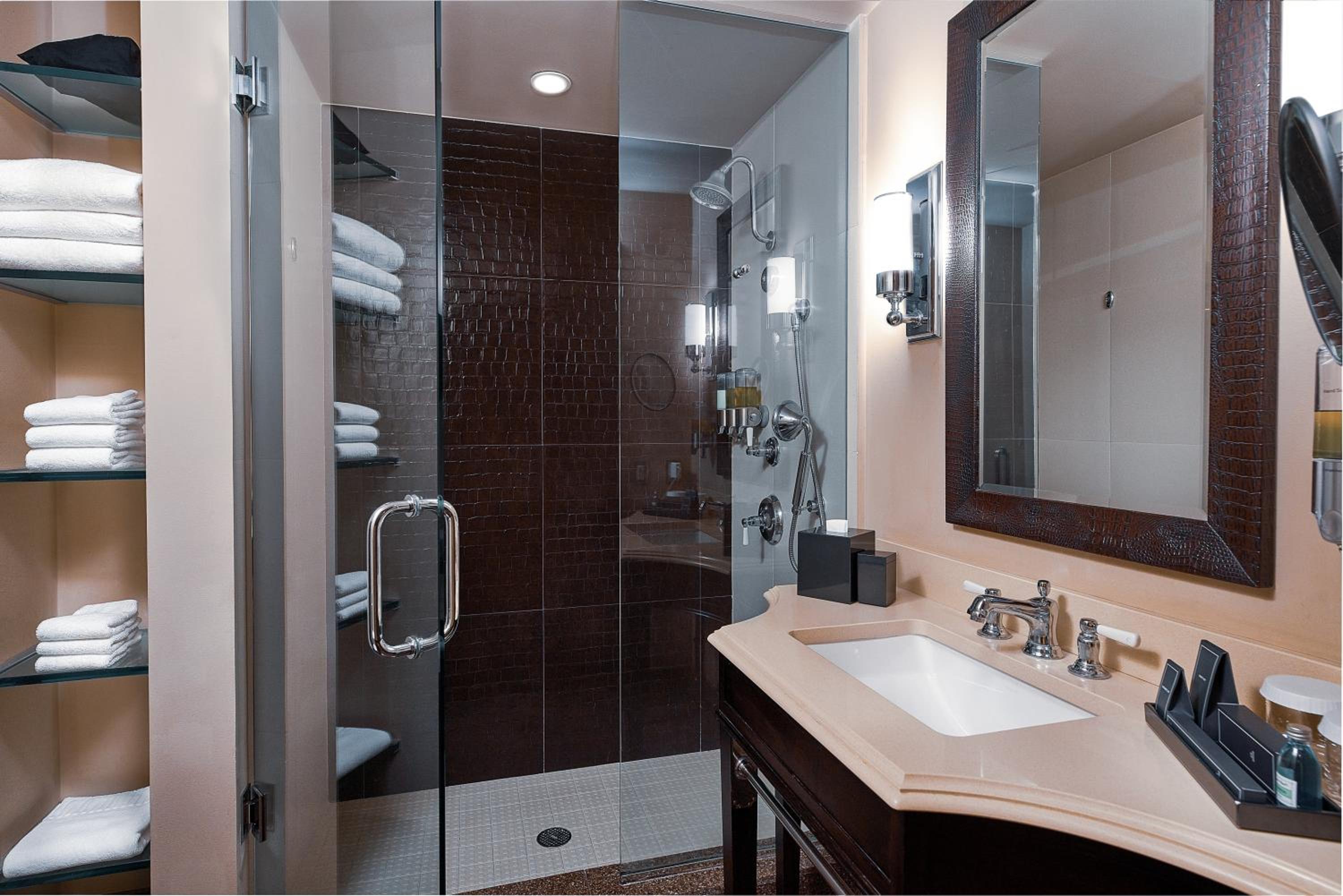 Cabana Room - Photo 4