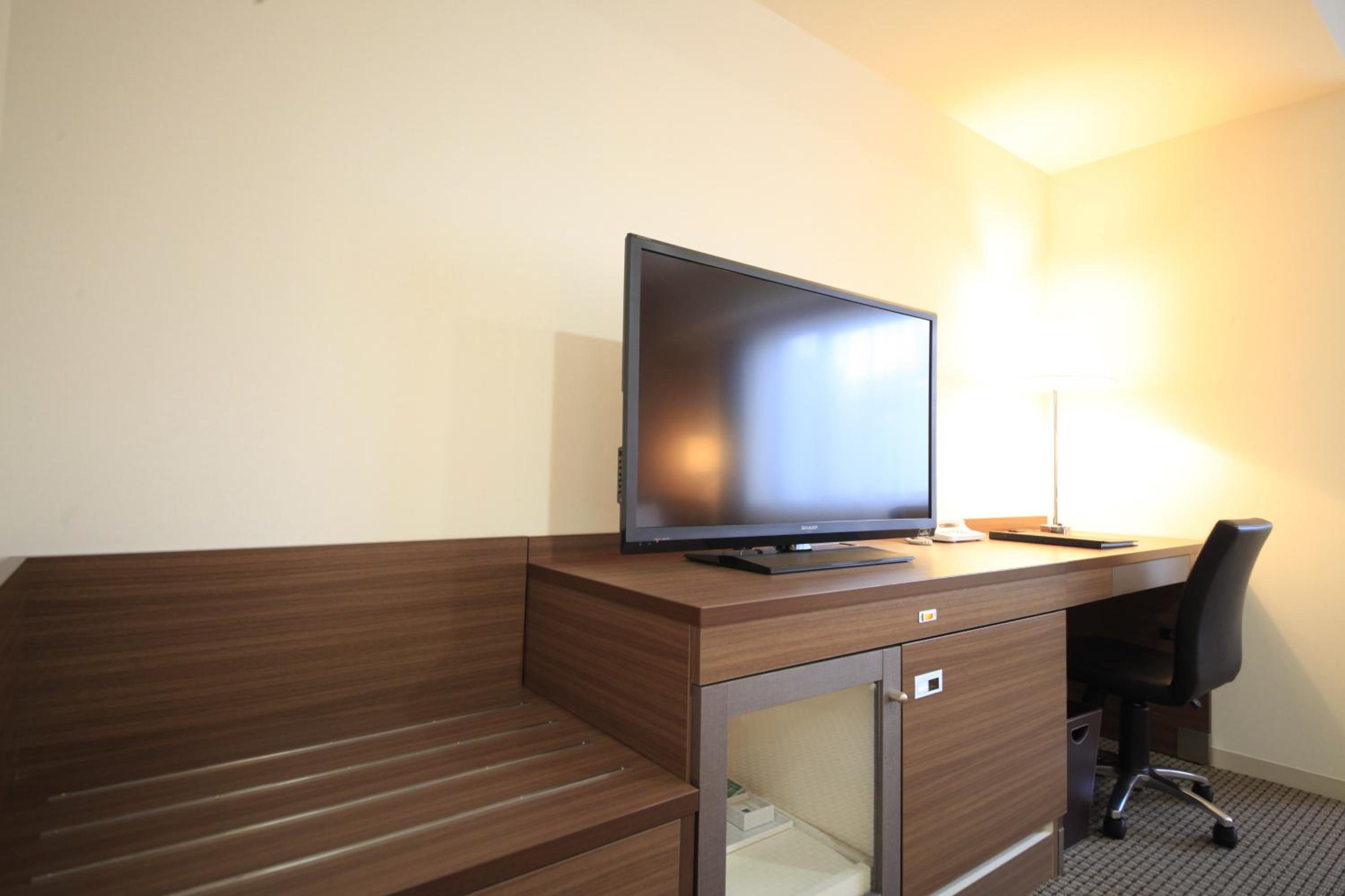 Standard Twin Room - Non-Smoking - Single Use