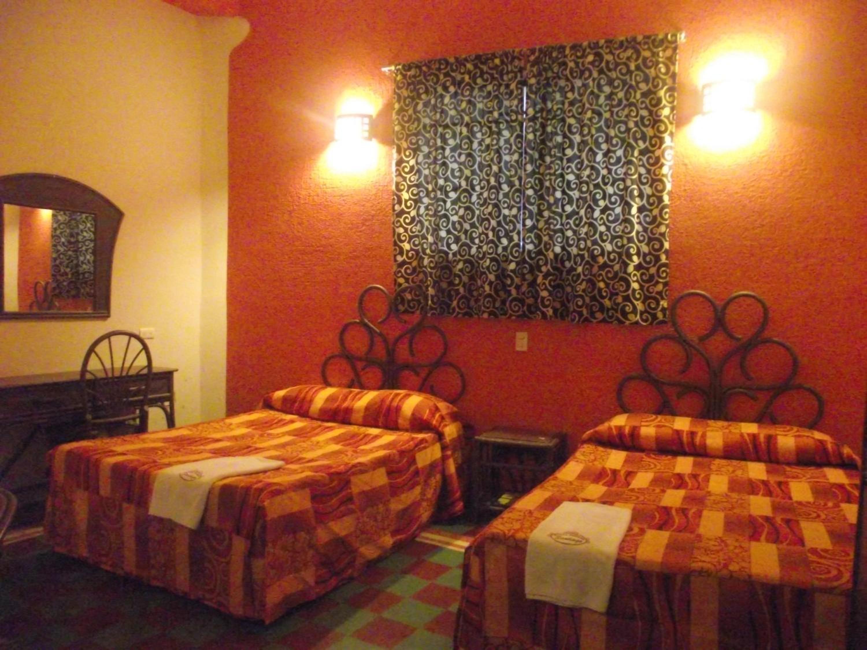 Budget Twin Room photo 2
