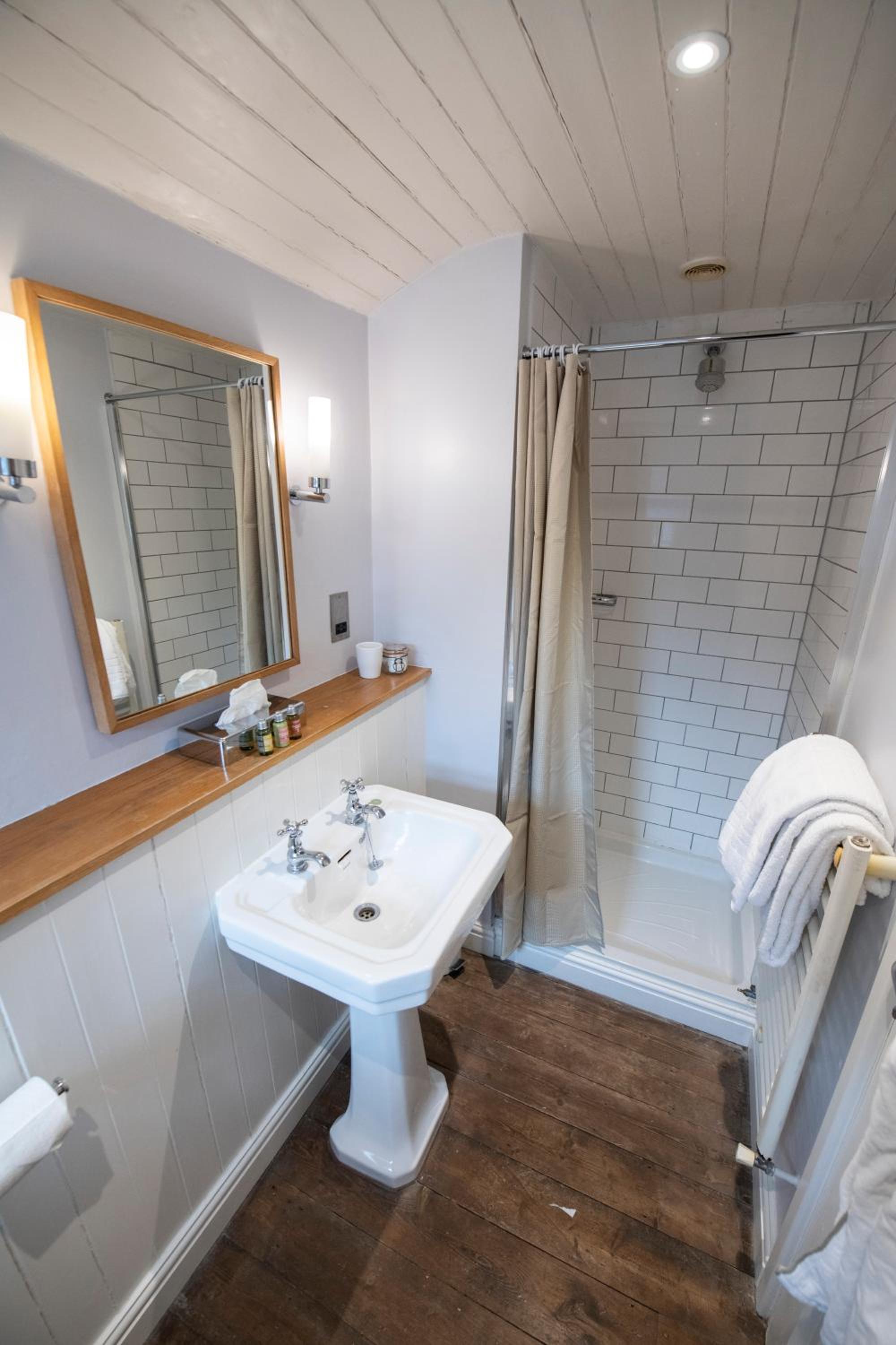 Single Room photo 2