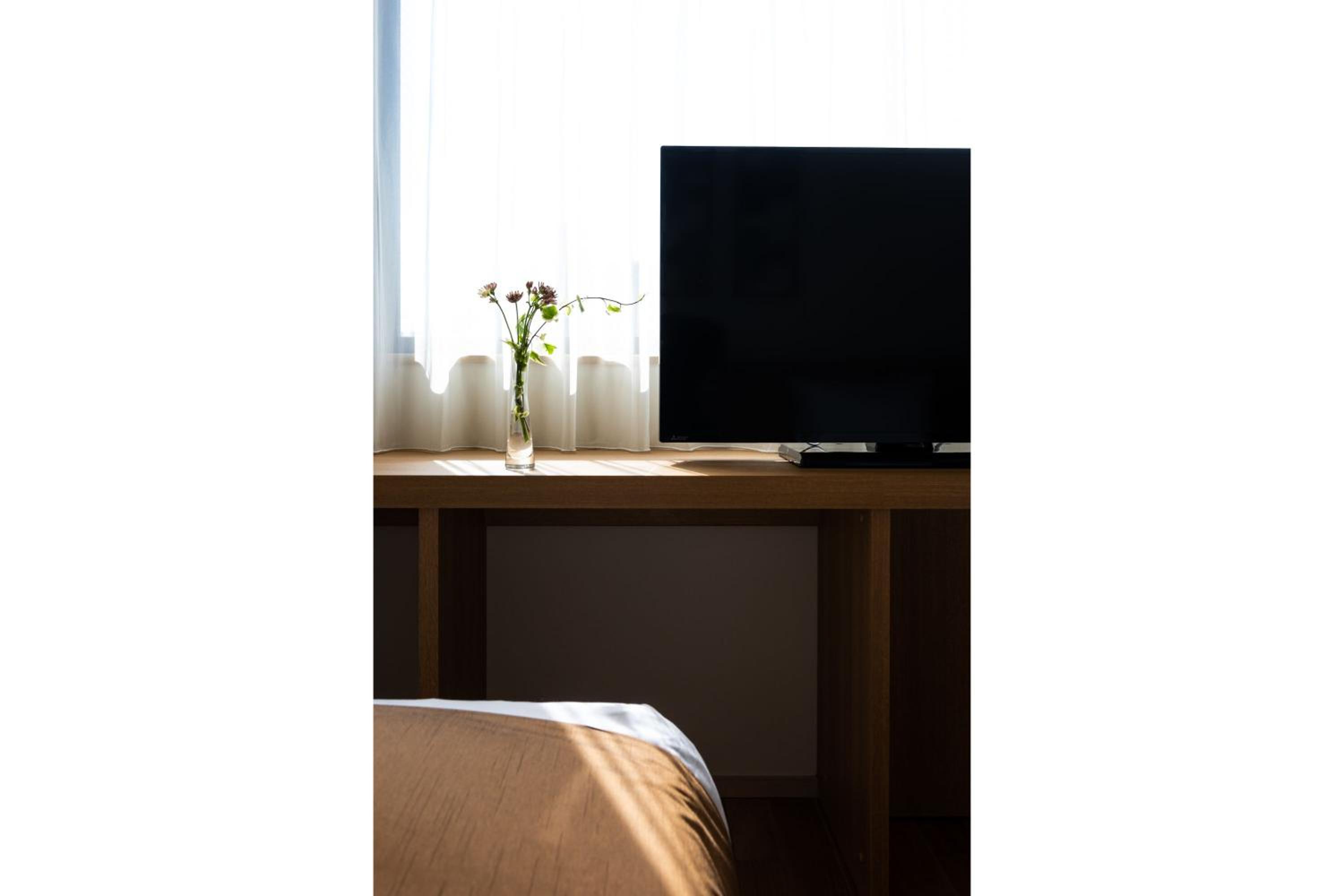 Superior Double Room thumbnail 6