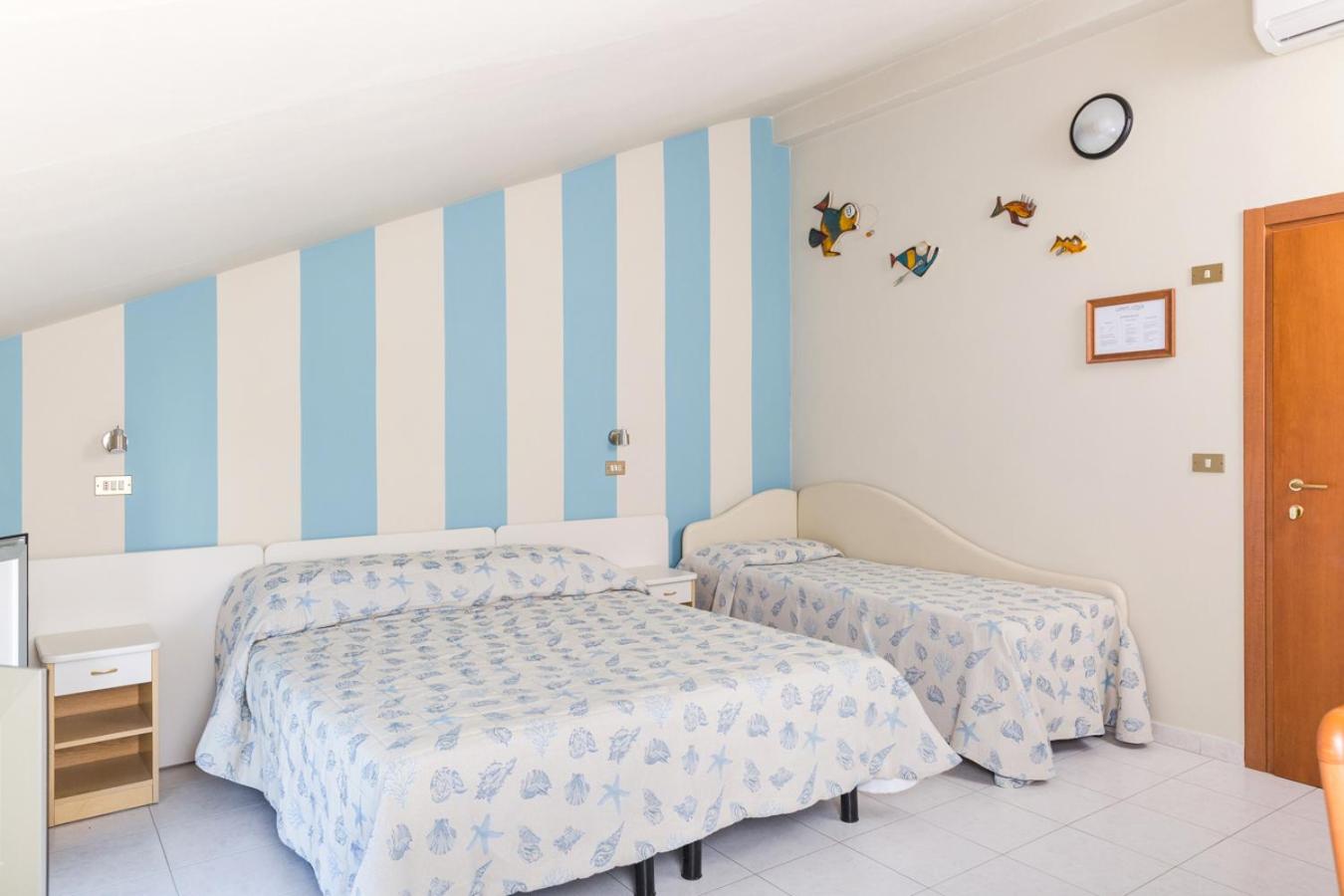 Quadruple Room - Attic photo 1