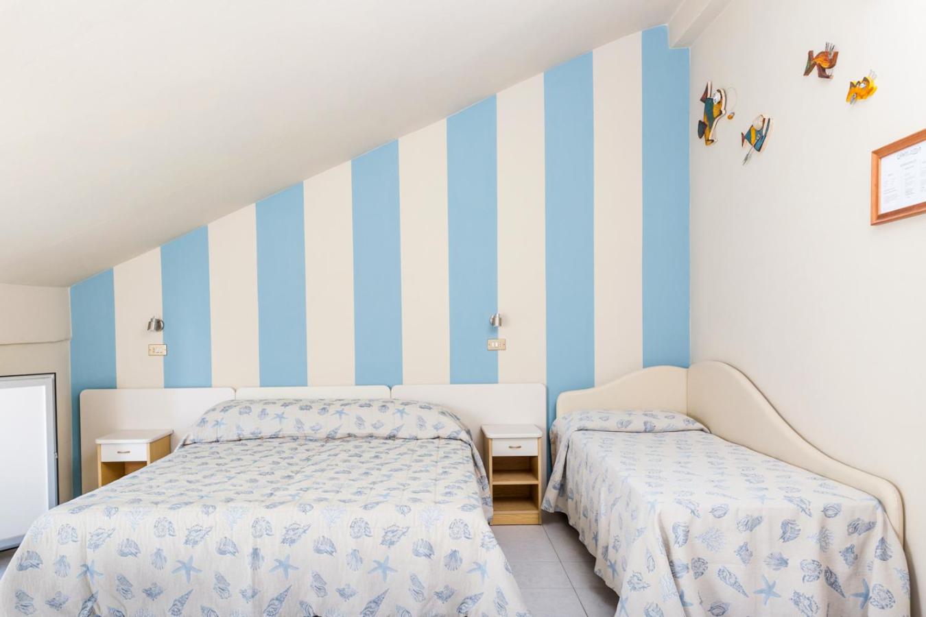 Quadruple Room - Attic photo 3