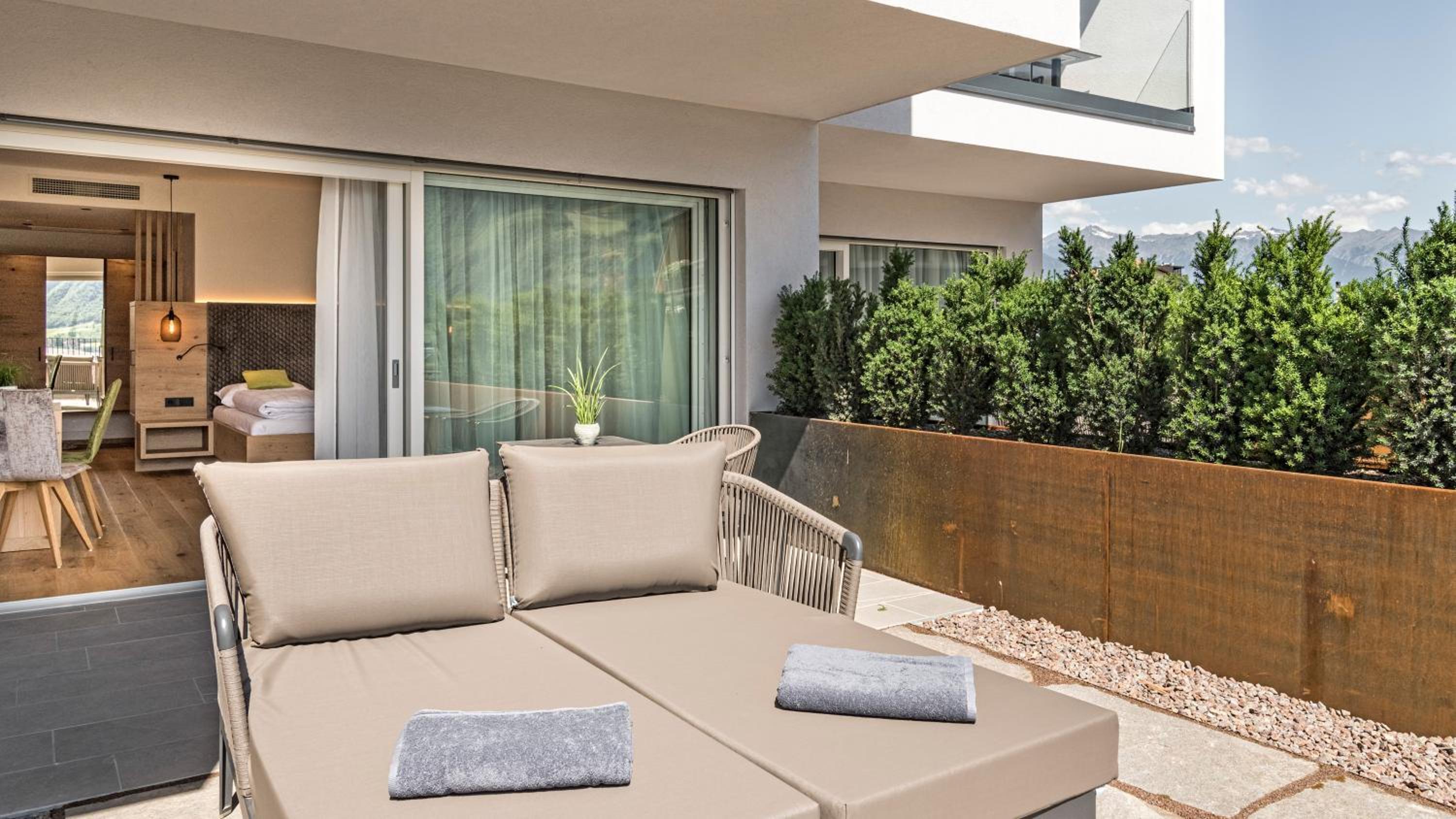 Junior Suite with Balcony photo 1