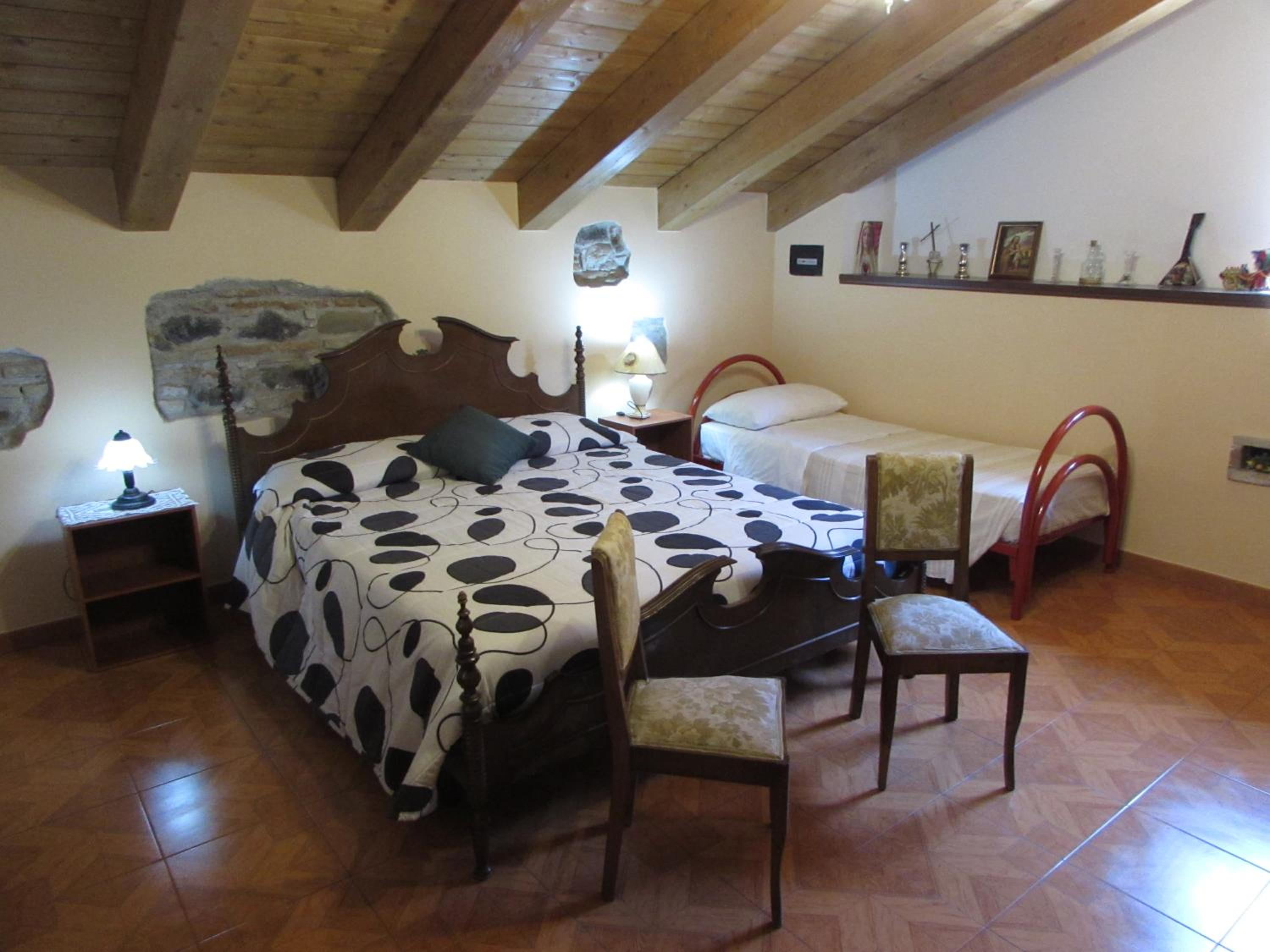 Deluxe Double or Twin Room photo 1